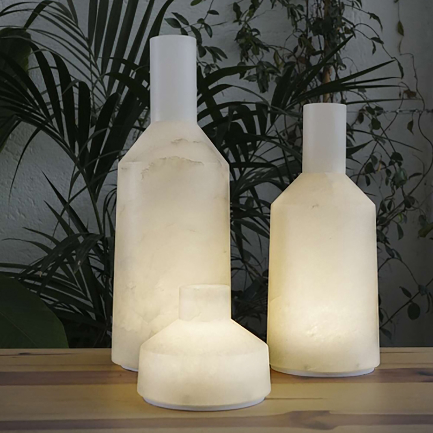 PORTABLE LAMP