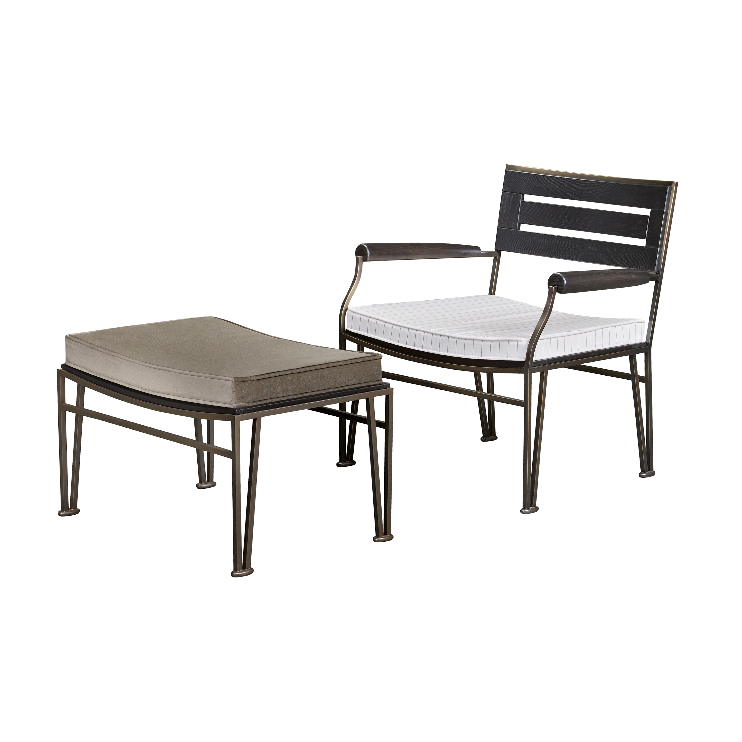 Mostrar el producto Cernobbio armchair with pouf del fabricante Promemoria
