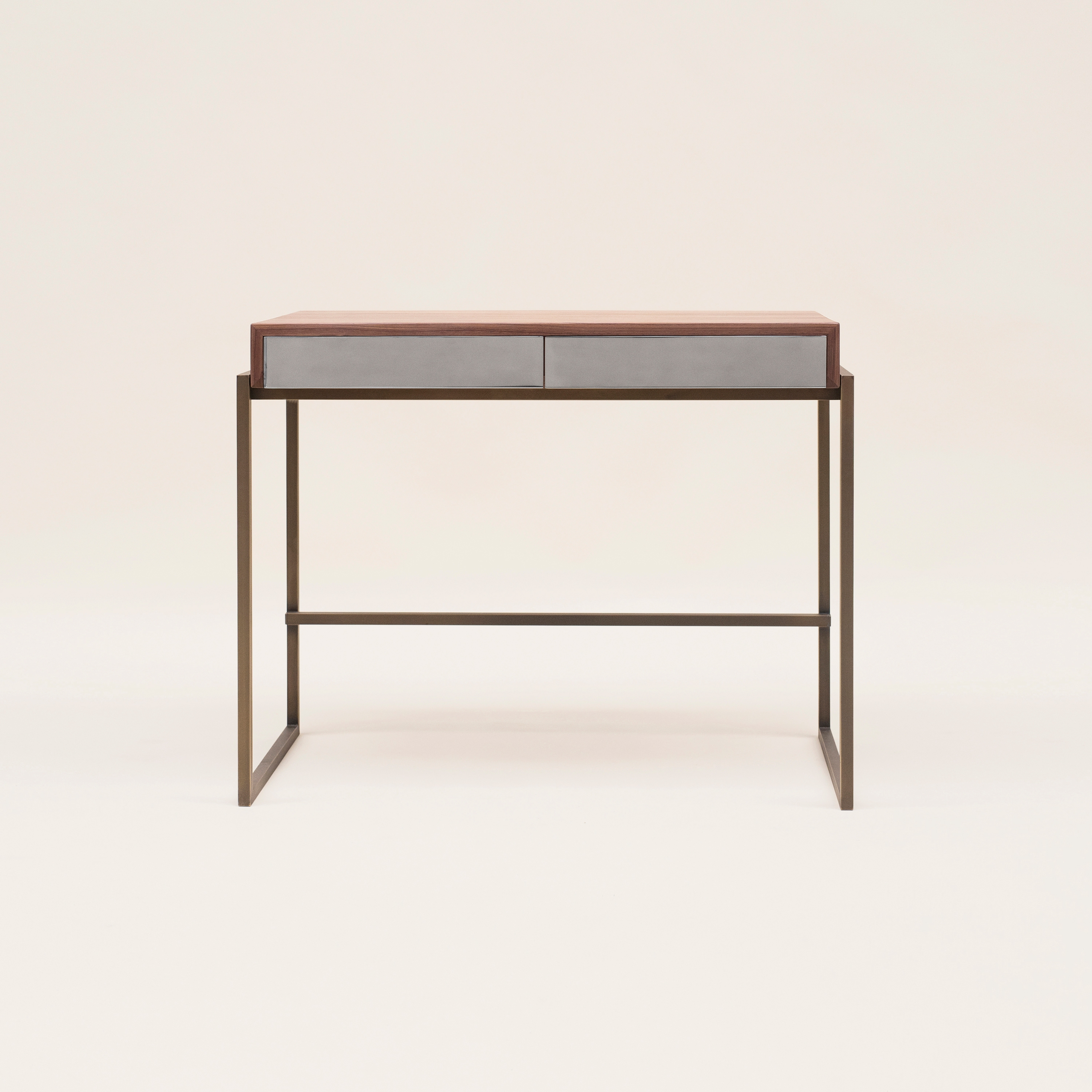 Mila T73B