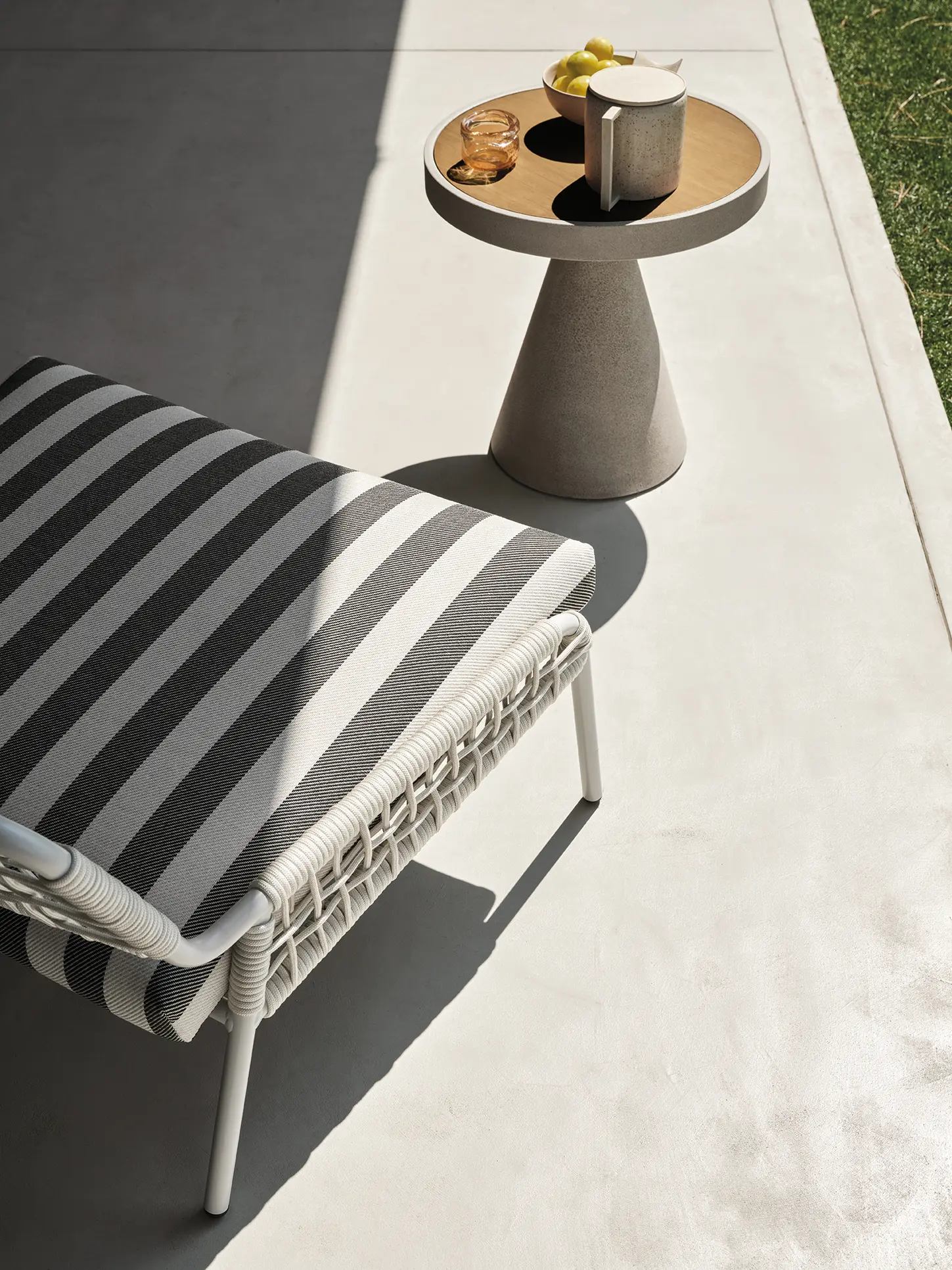 Meridiani - Cone Open Air low table