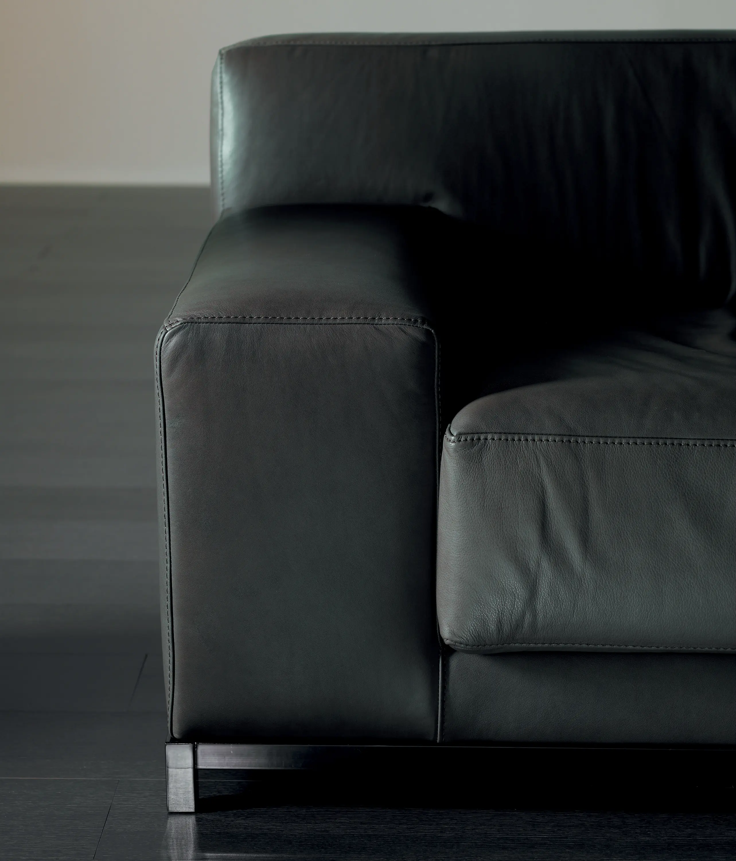 Meridiani - Frieman Sofa