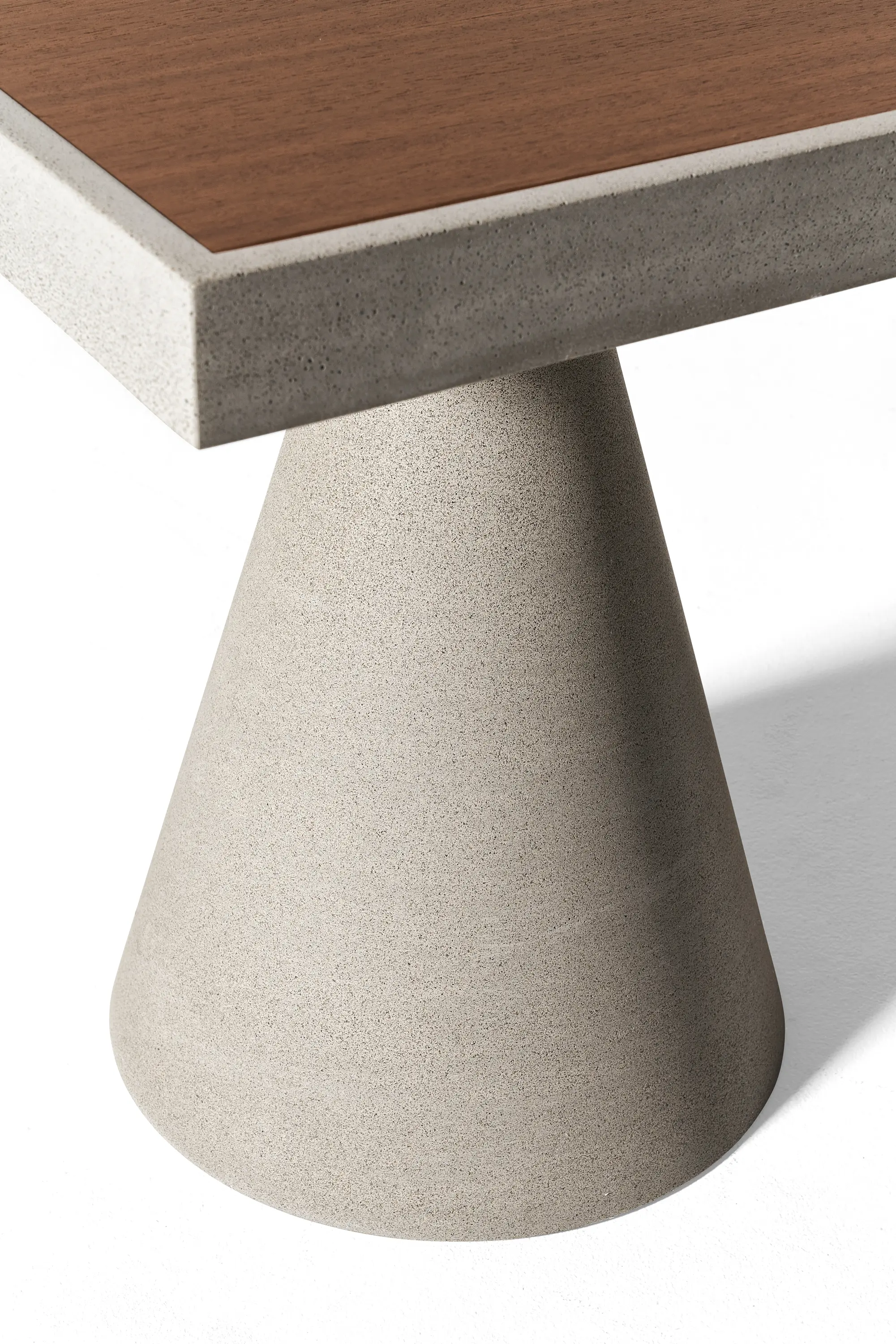 Meridiani - Cone Open Air low table