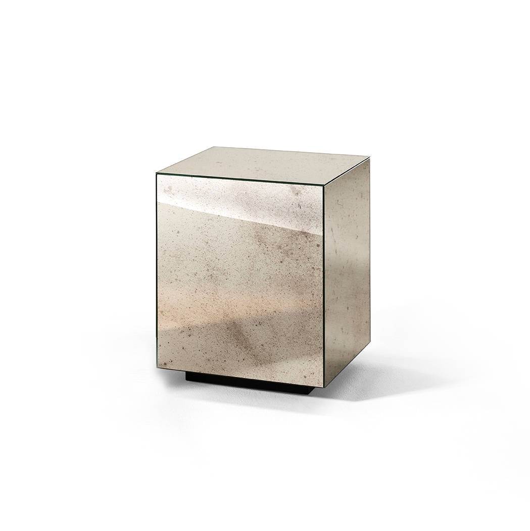 Display product Belt from manufacturer Meridiani