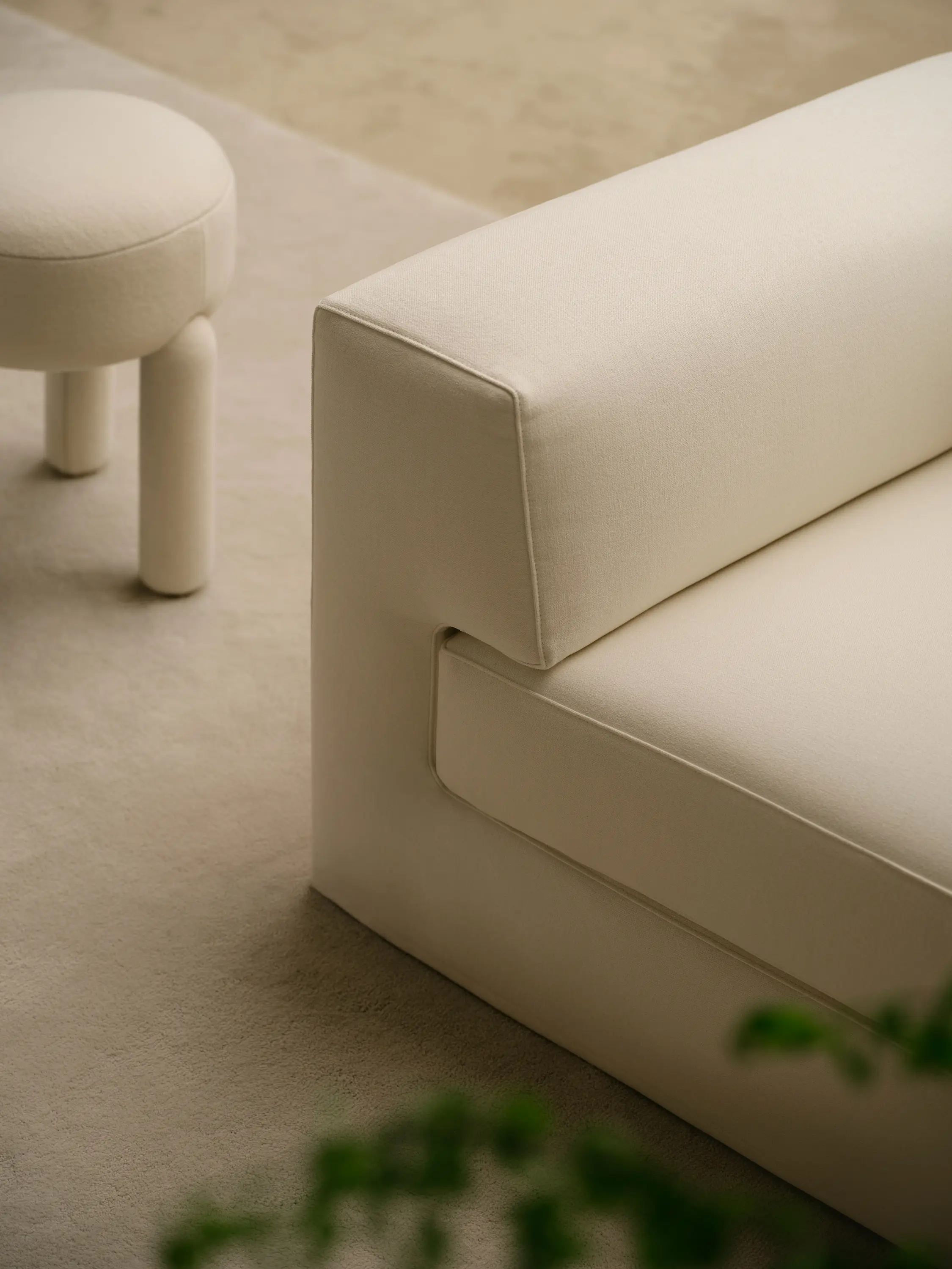 Meridiani - Roger Ghost sofa