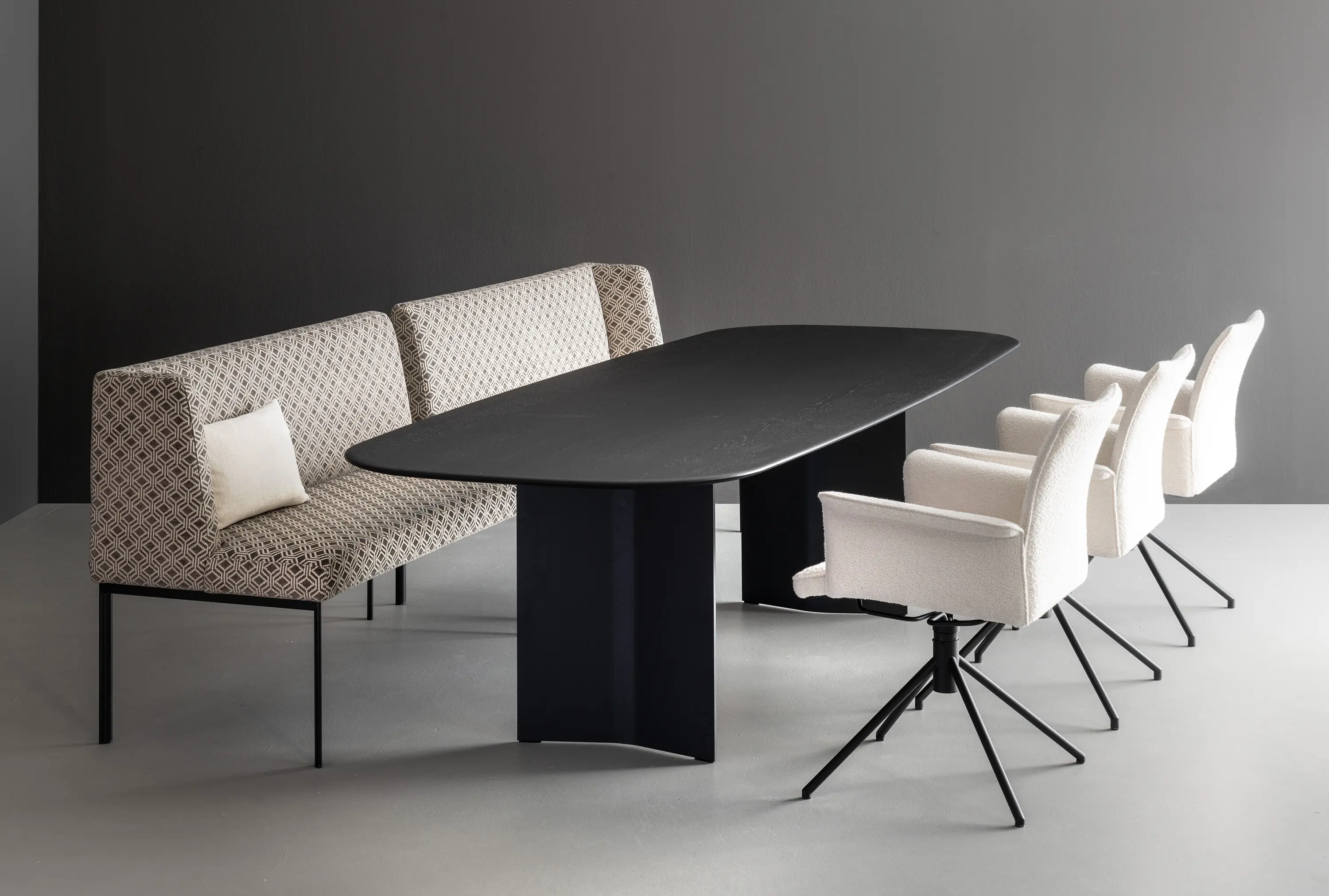 Christine Kröncke - Jaro-200 Chair