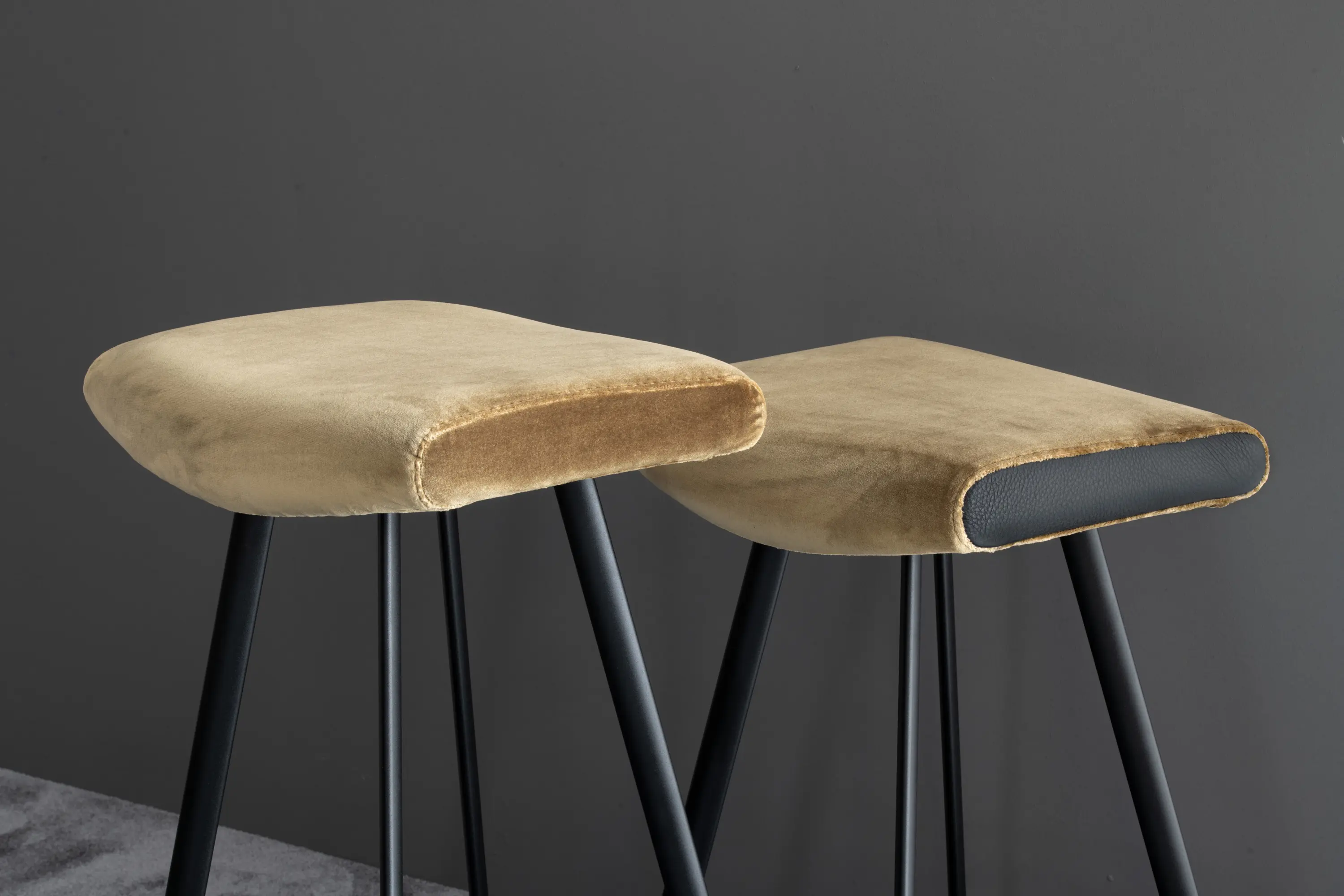 Christine Kröncke - Sidney Bar Stool