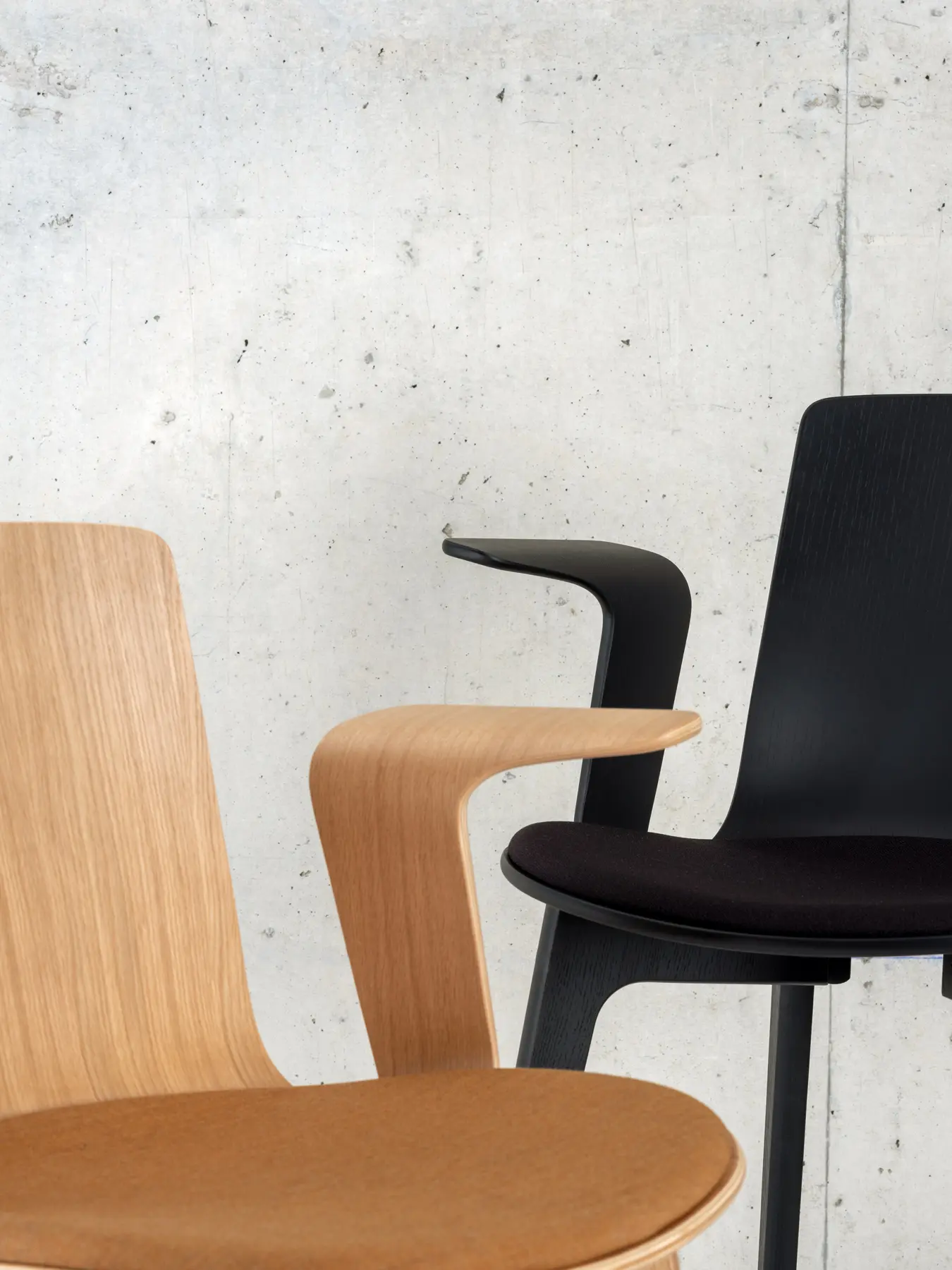 ENEA - Lottus spin wood stool