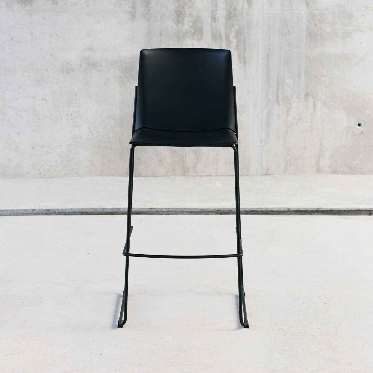 Display product Ema stool with close backrest from manufacturer ENEA