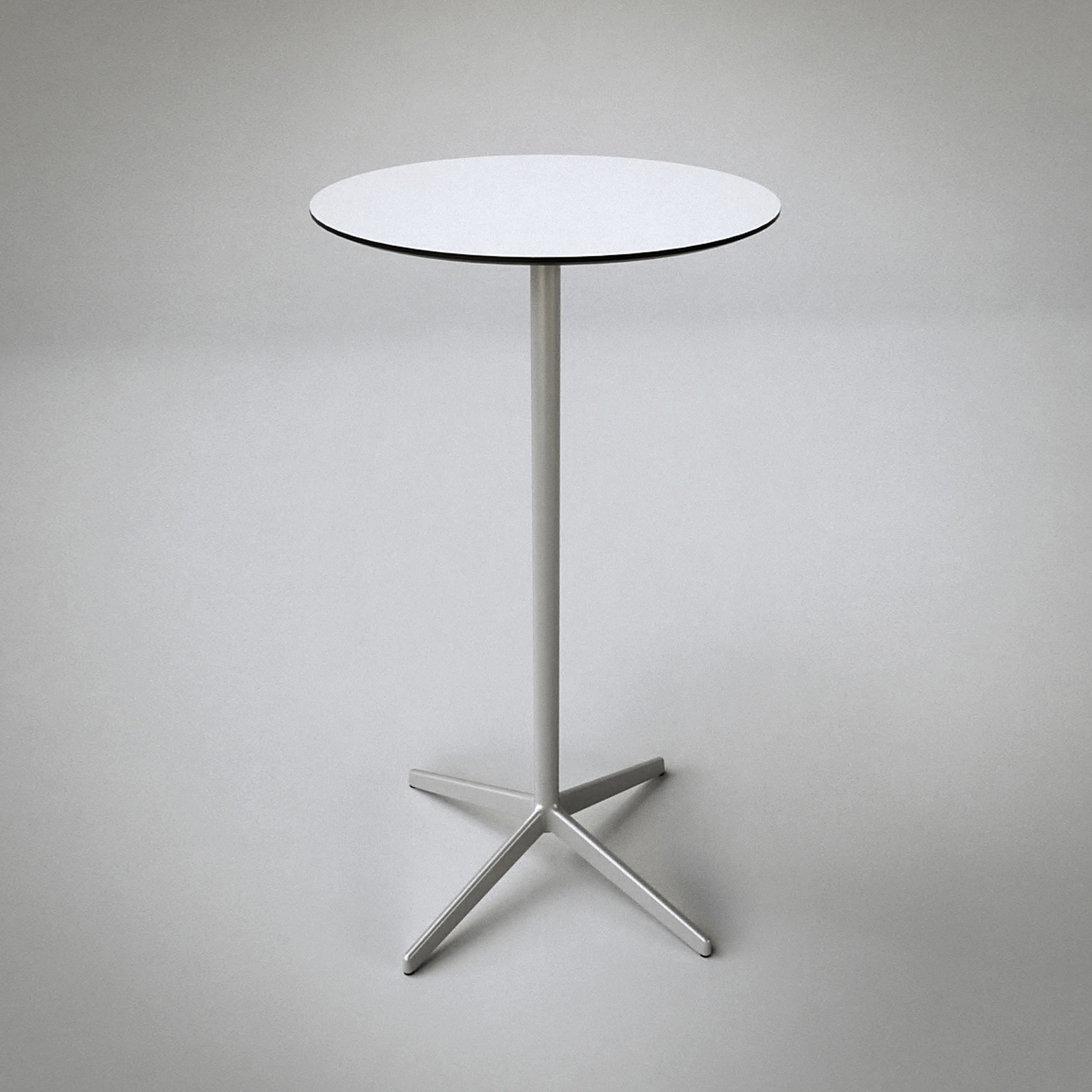Display product Lottus AL table from manufacturer ENEA