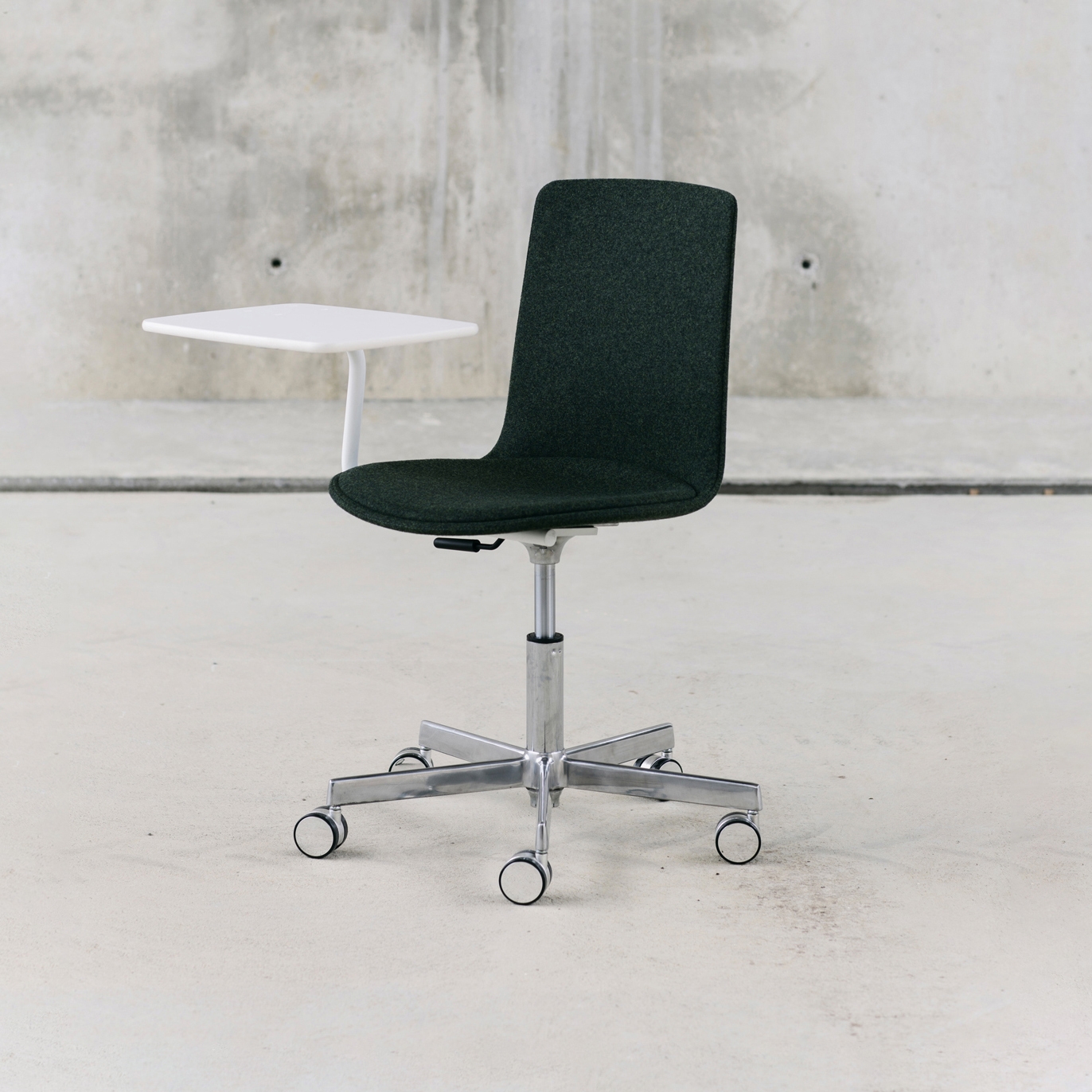 Mostra il prodotto Lottus High office chair del produttore ENEA