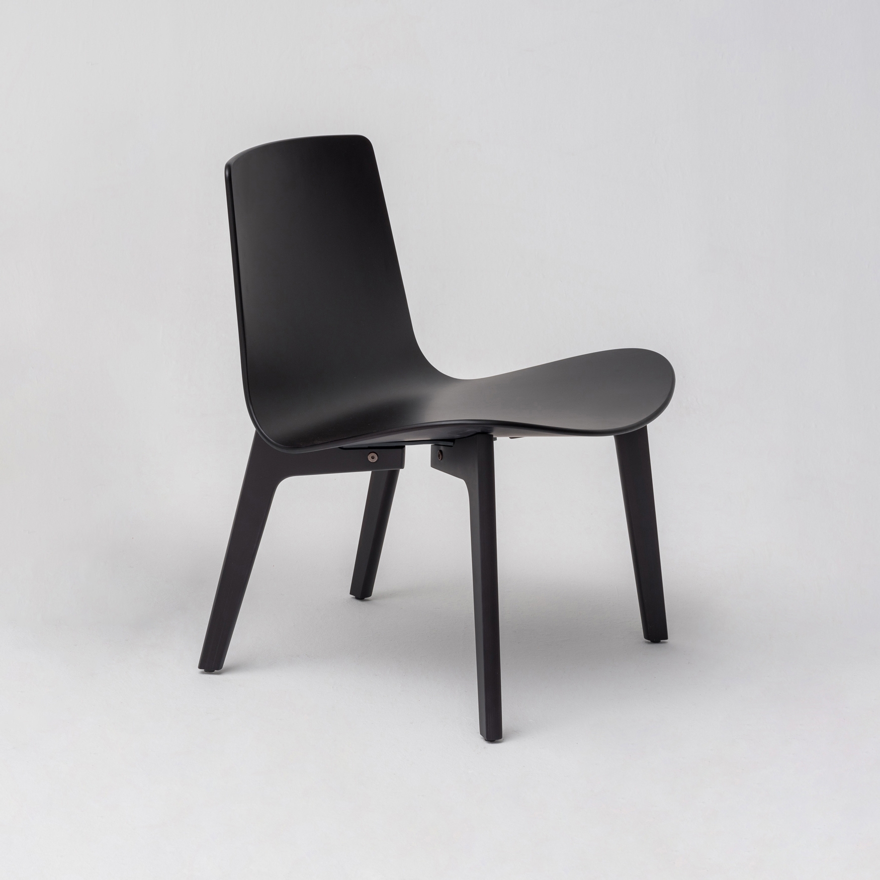 Mostra il prodotto Lottus Lounge sledge del produttore ENEA