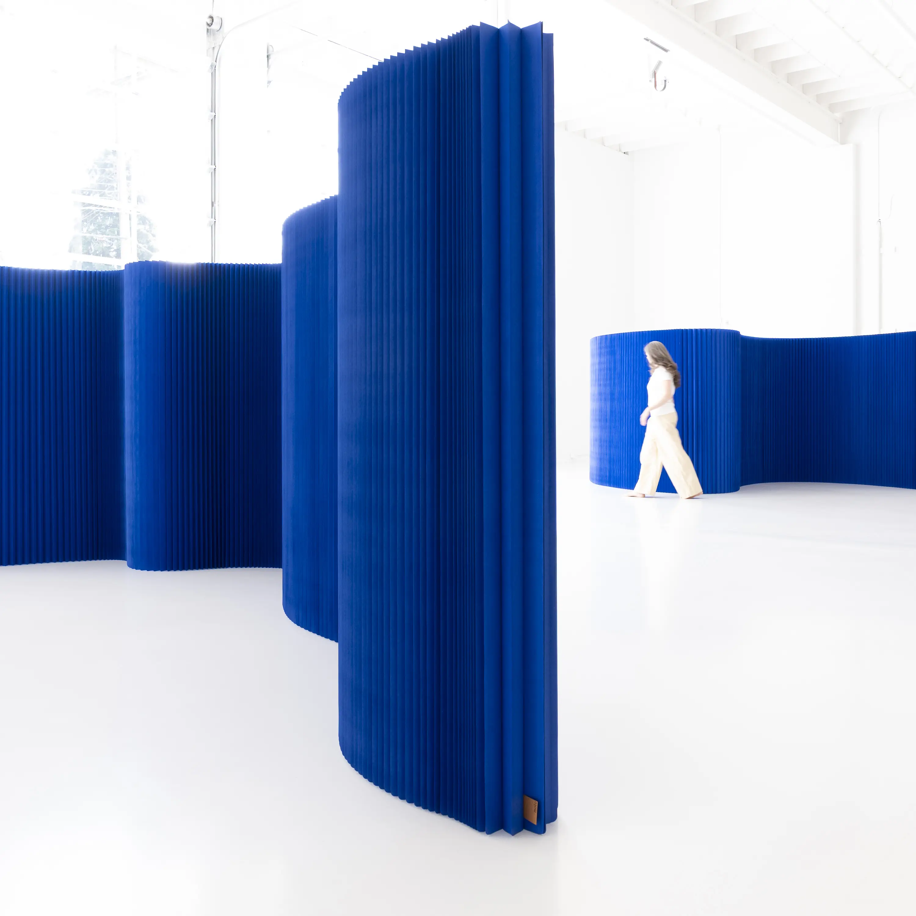 molo - paper softwall | flexible freestanding partition