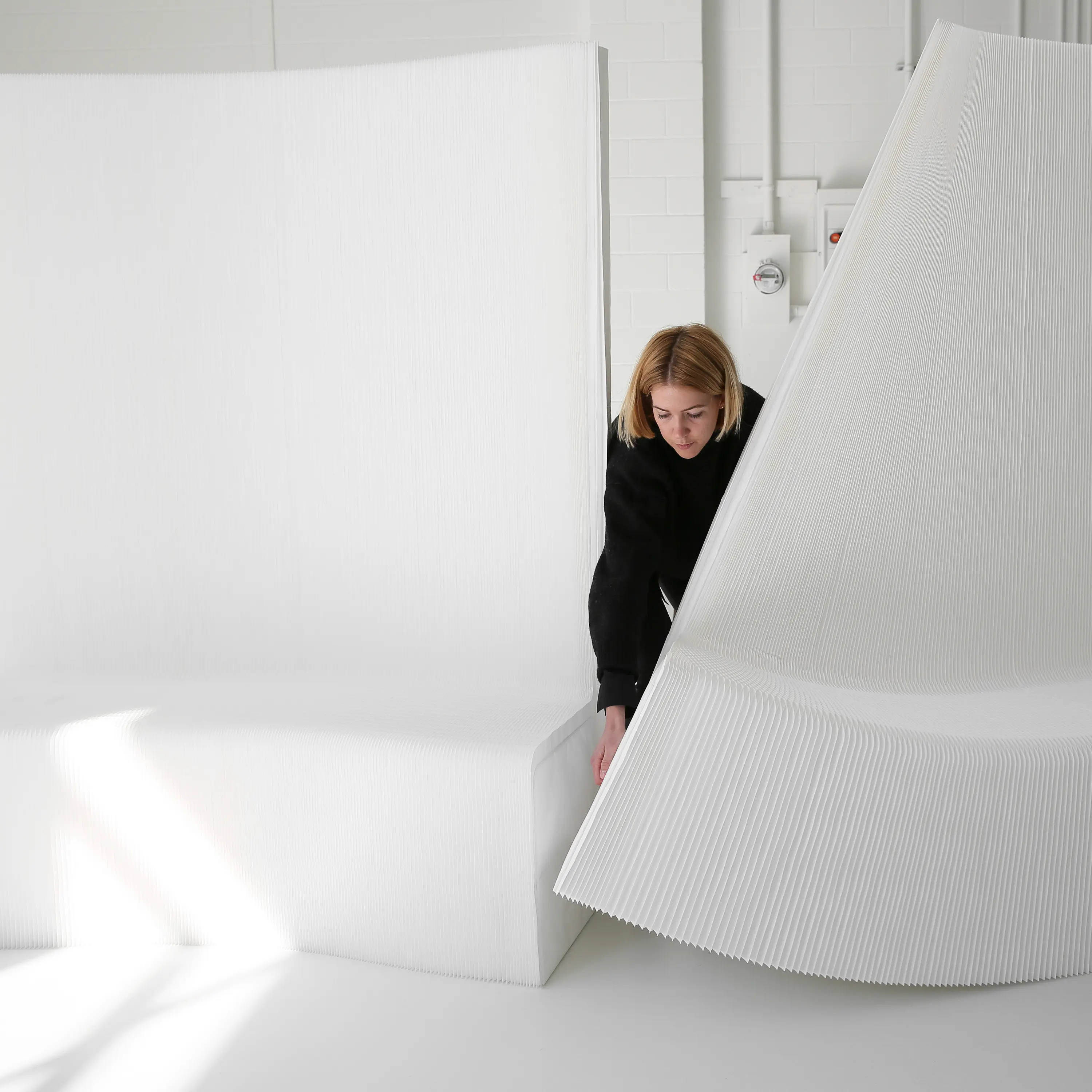 molo - benchwall | high backed seating + room divider