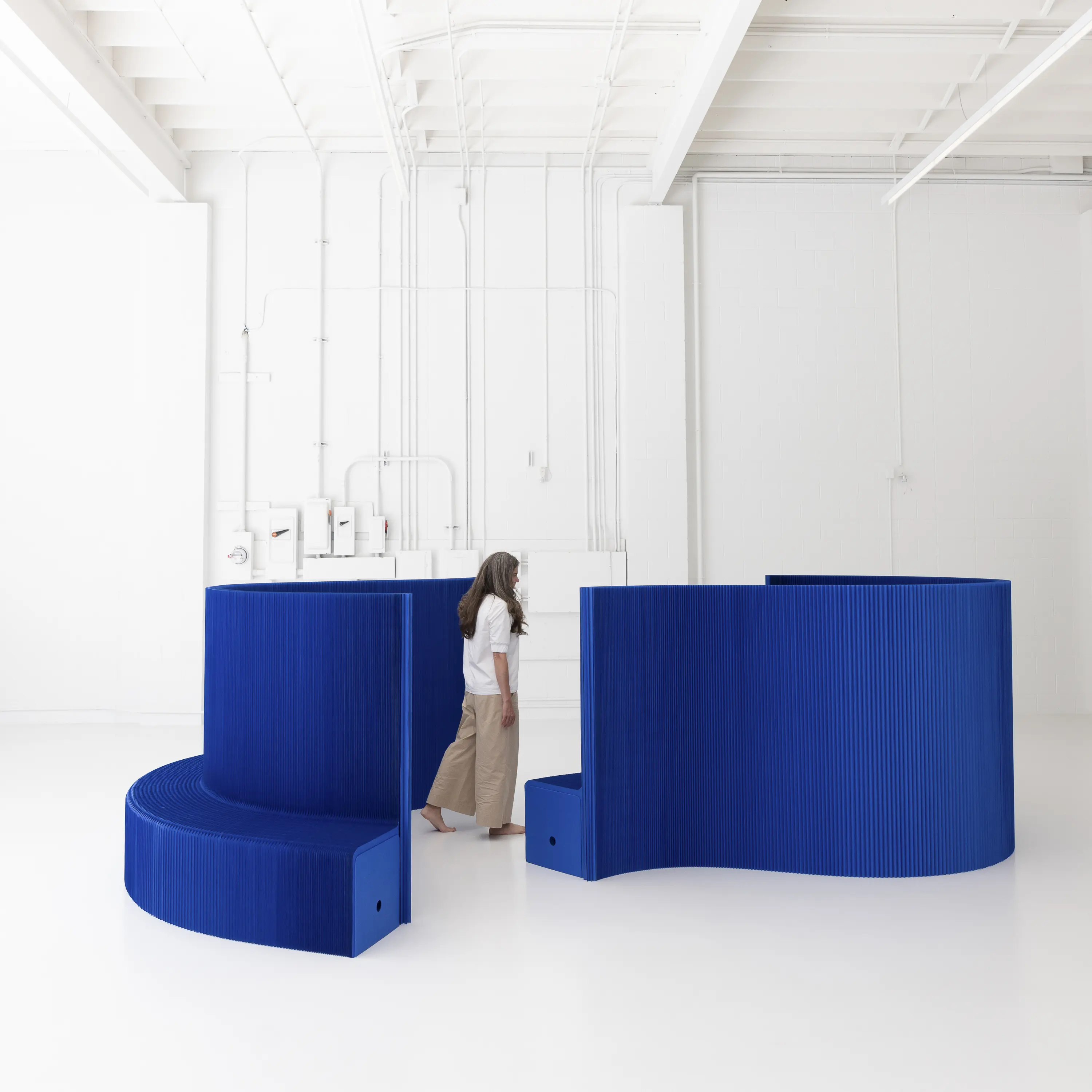 molo - benchwall | high backed seating + room divider