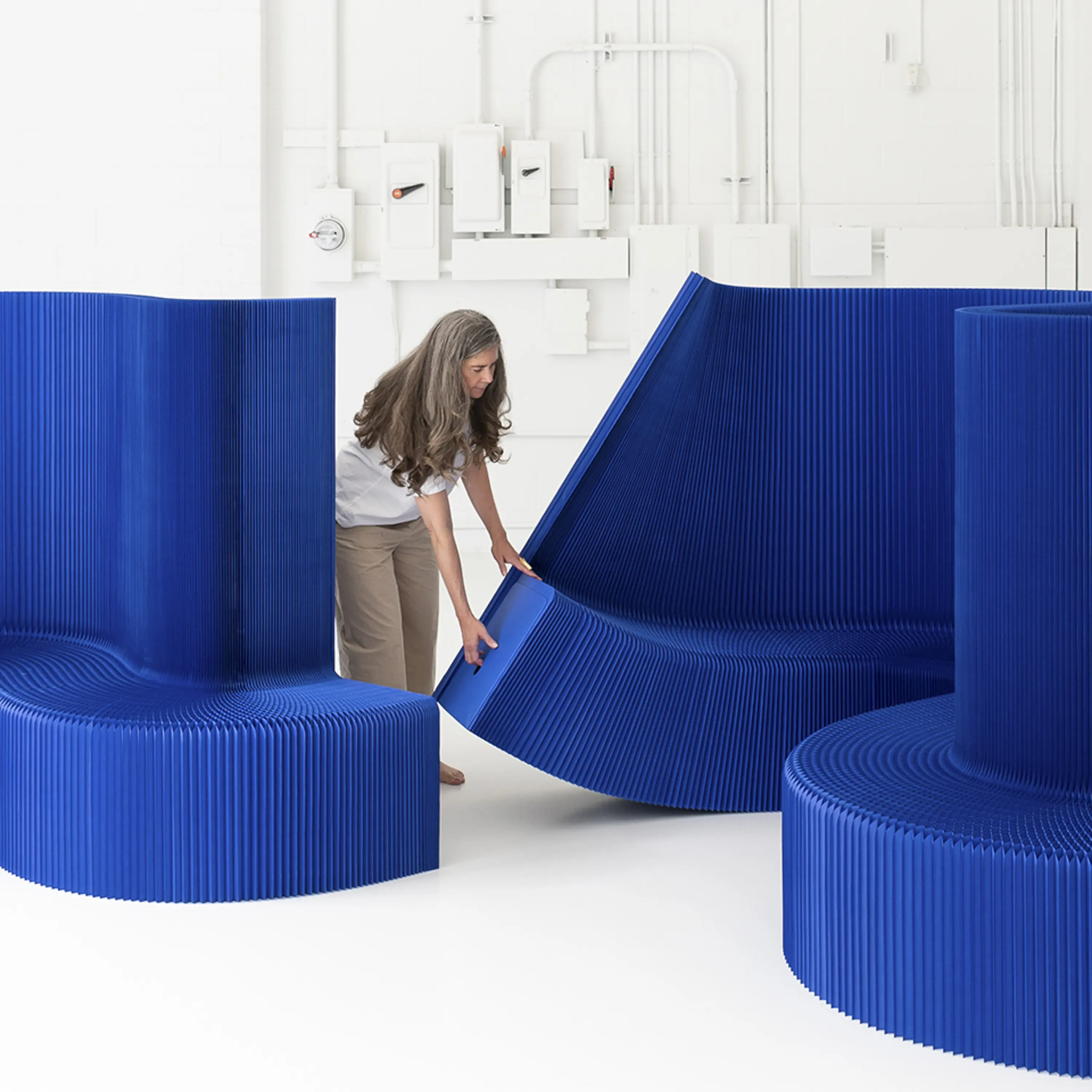 molo - benchwall | high backed seating + room divider