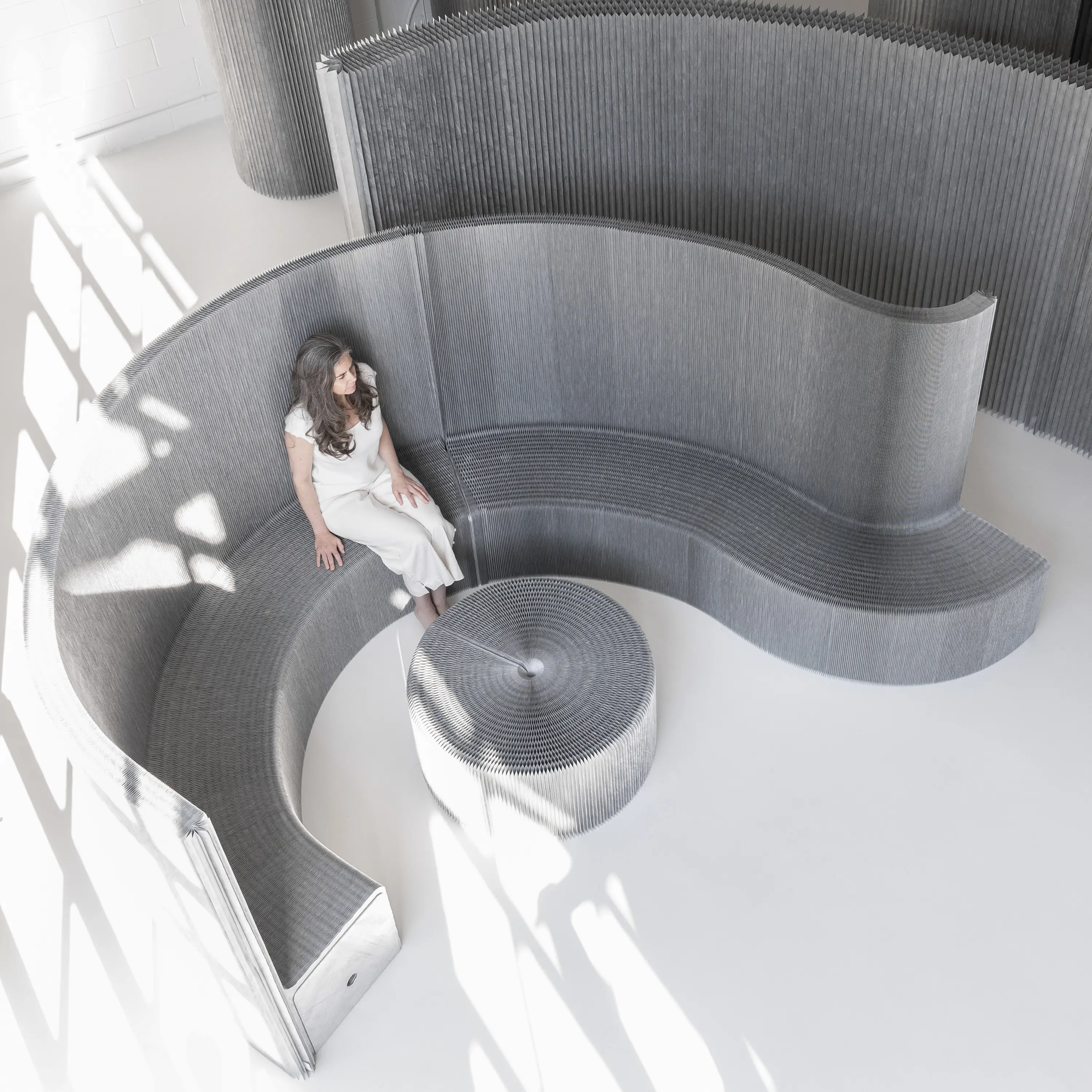 molo - benchwall | high backed seating + room divider