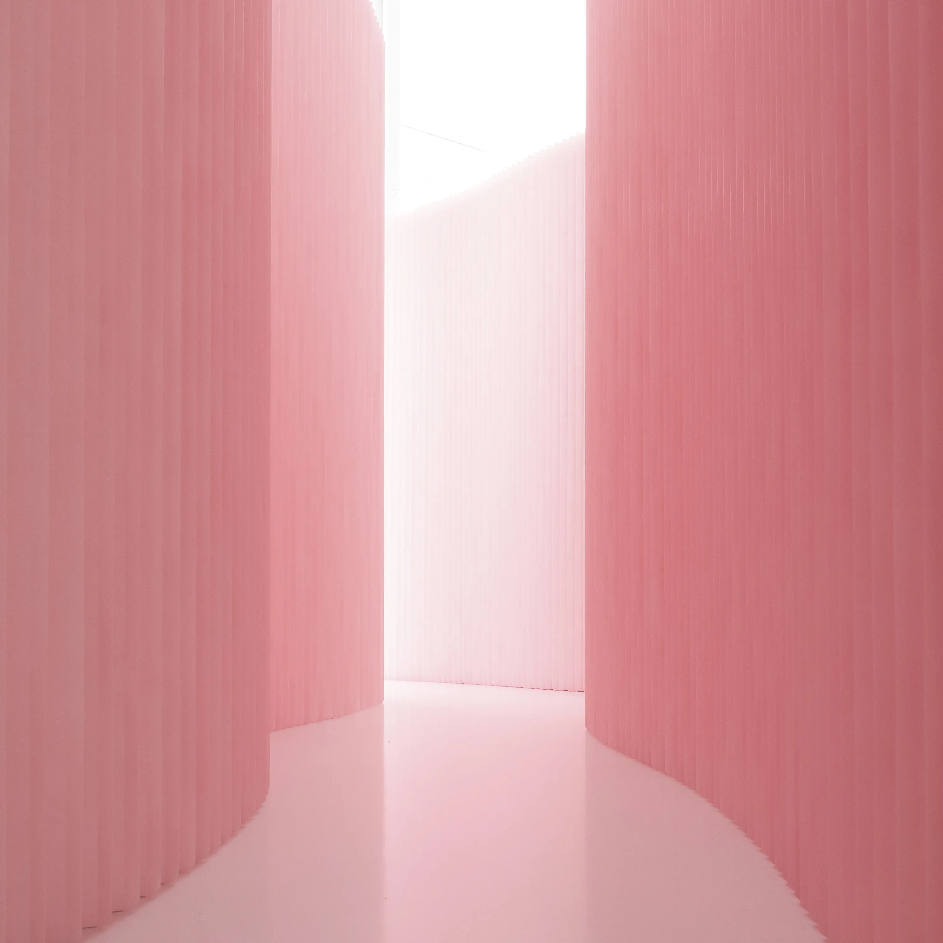 molo - custom colour textile softwall | flexible freestanding partition