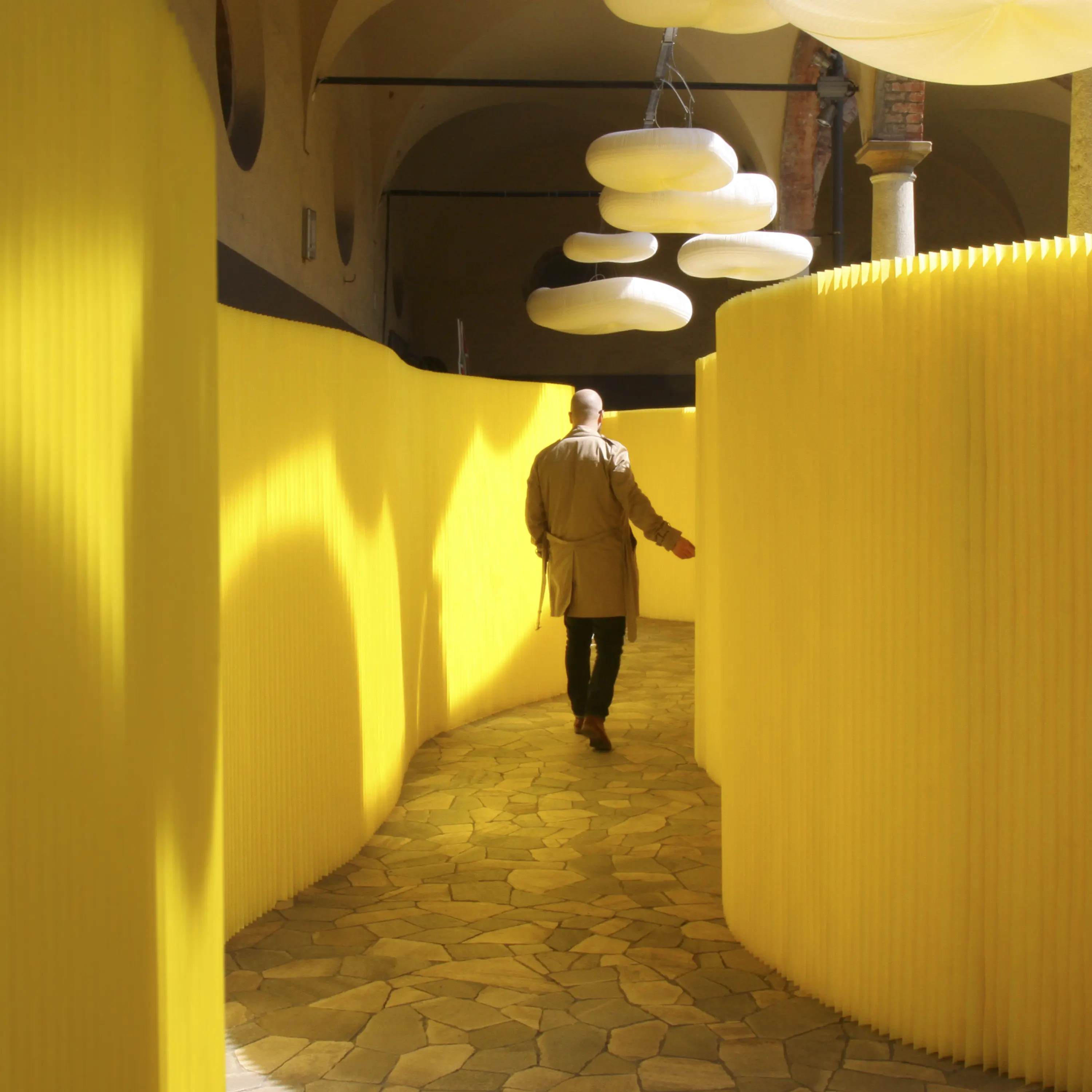 molo - custom colour textile softwall | flexible freestanding partition