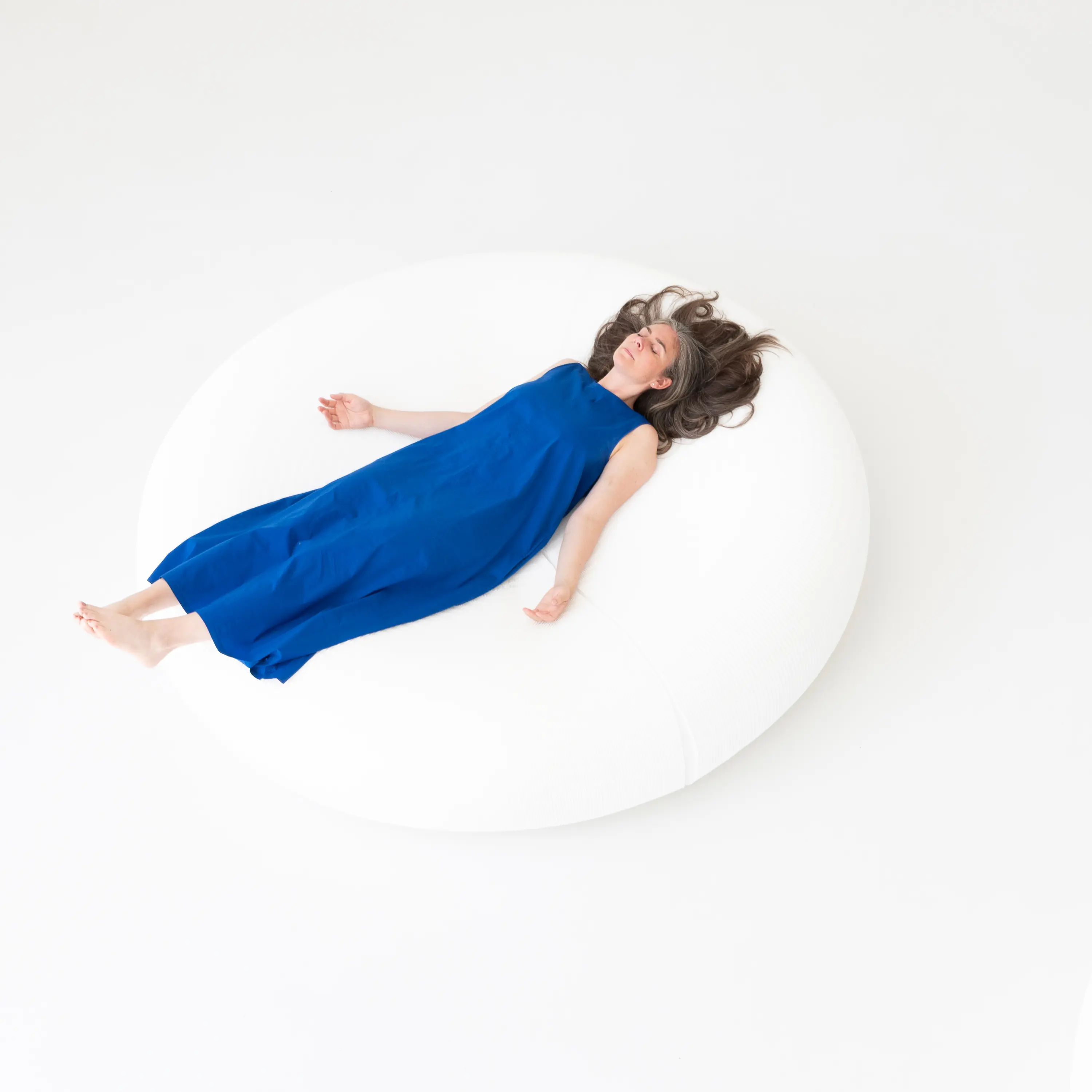 molo - softseating | folding paper lounger