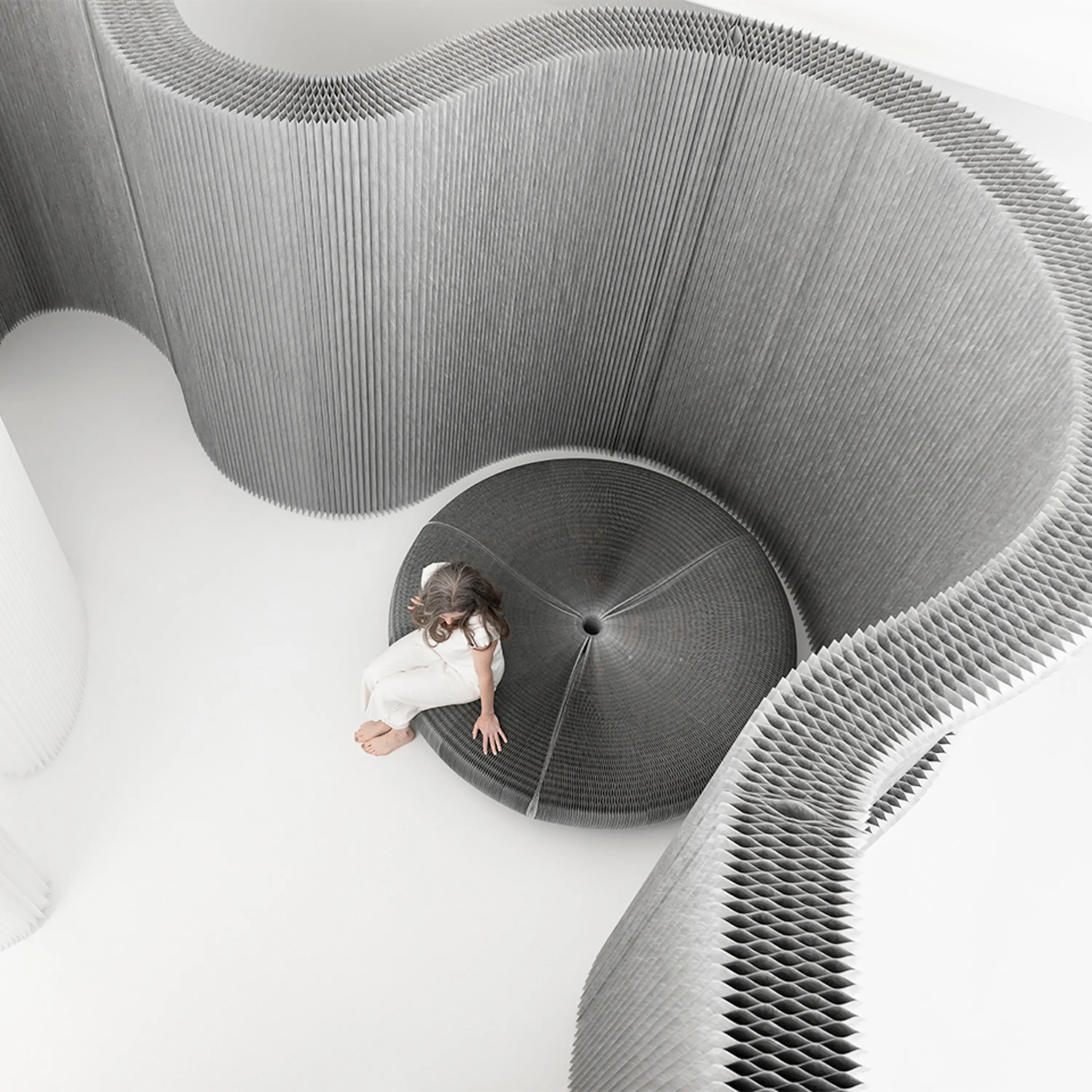 molo - softseating | folding paper lounger