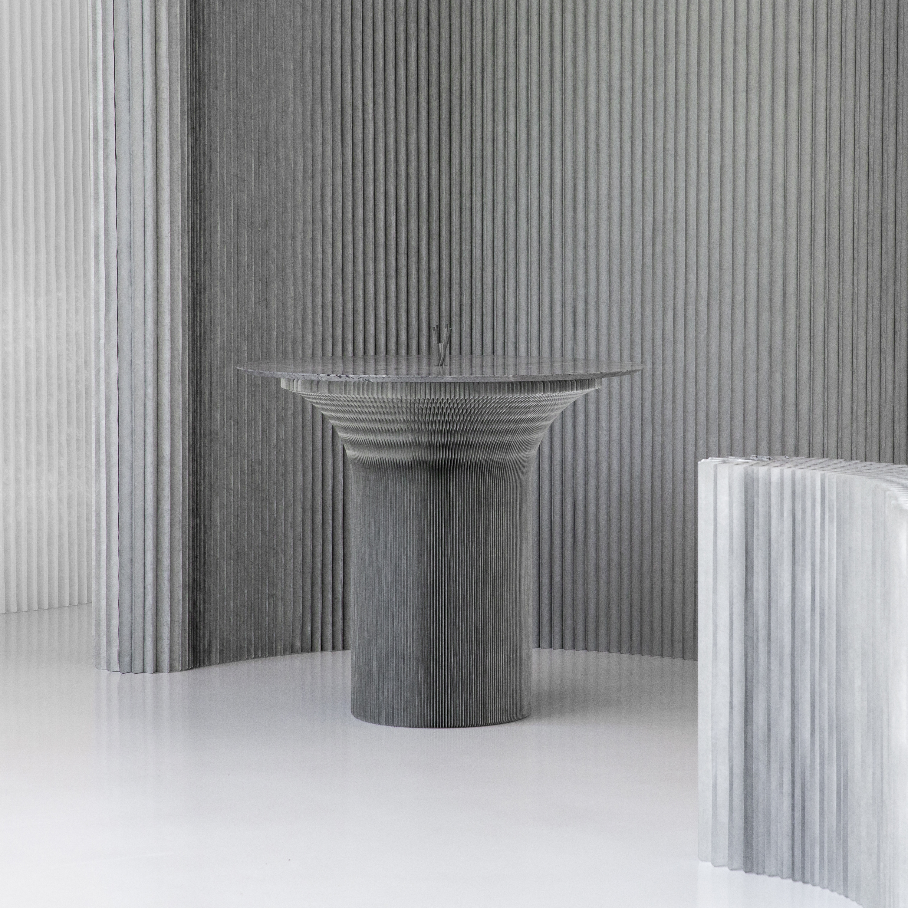 Afficher le produit cantilever table | table with folding base du fabricant molo