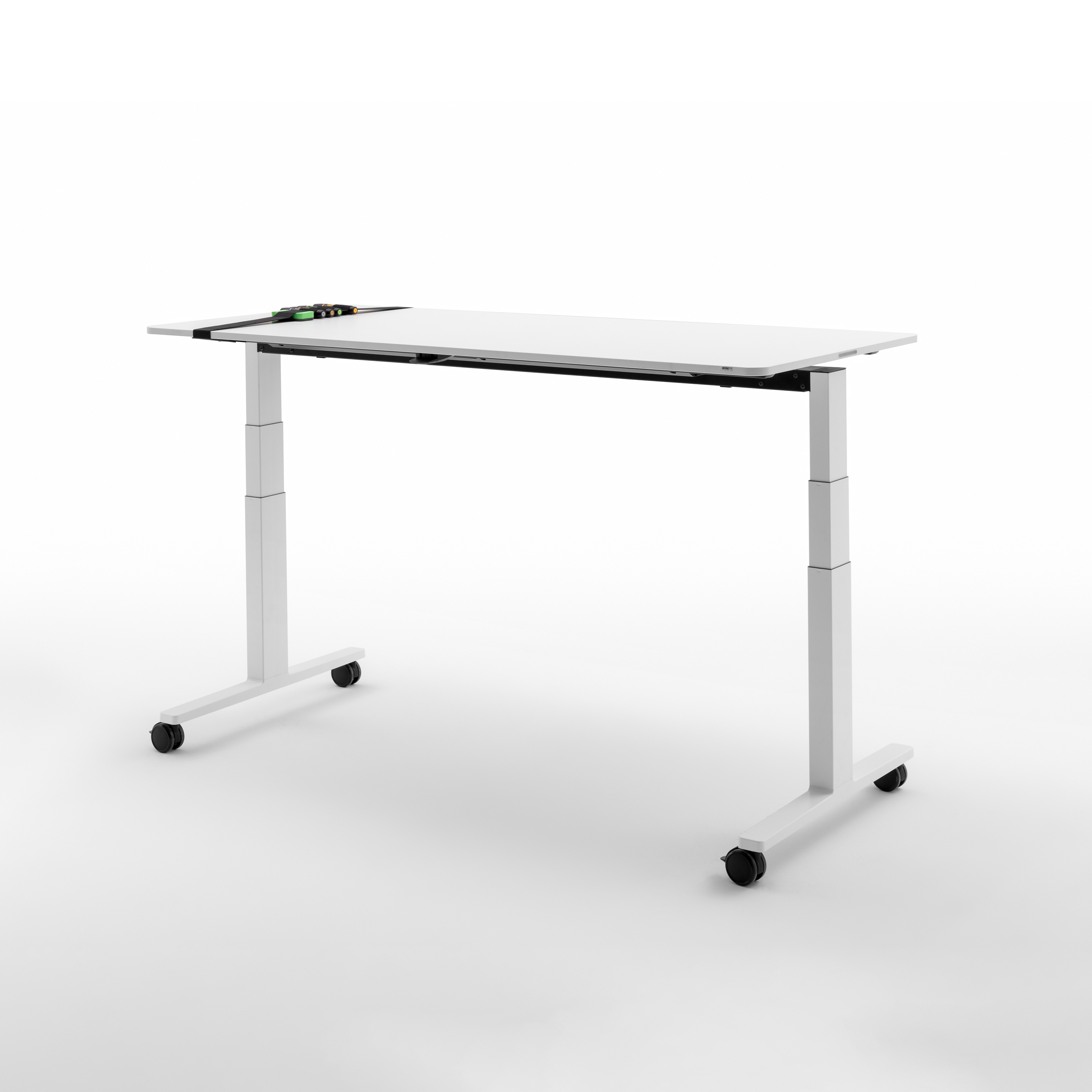 Display product WINEA FLOW | Meet from manufacturer WINI Büromöbel
