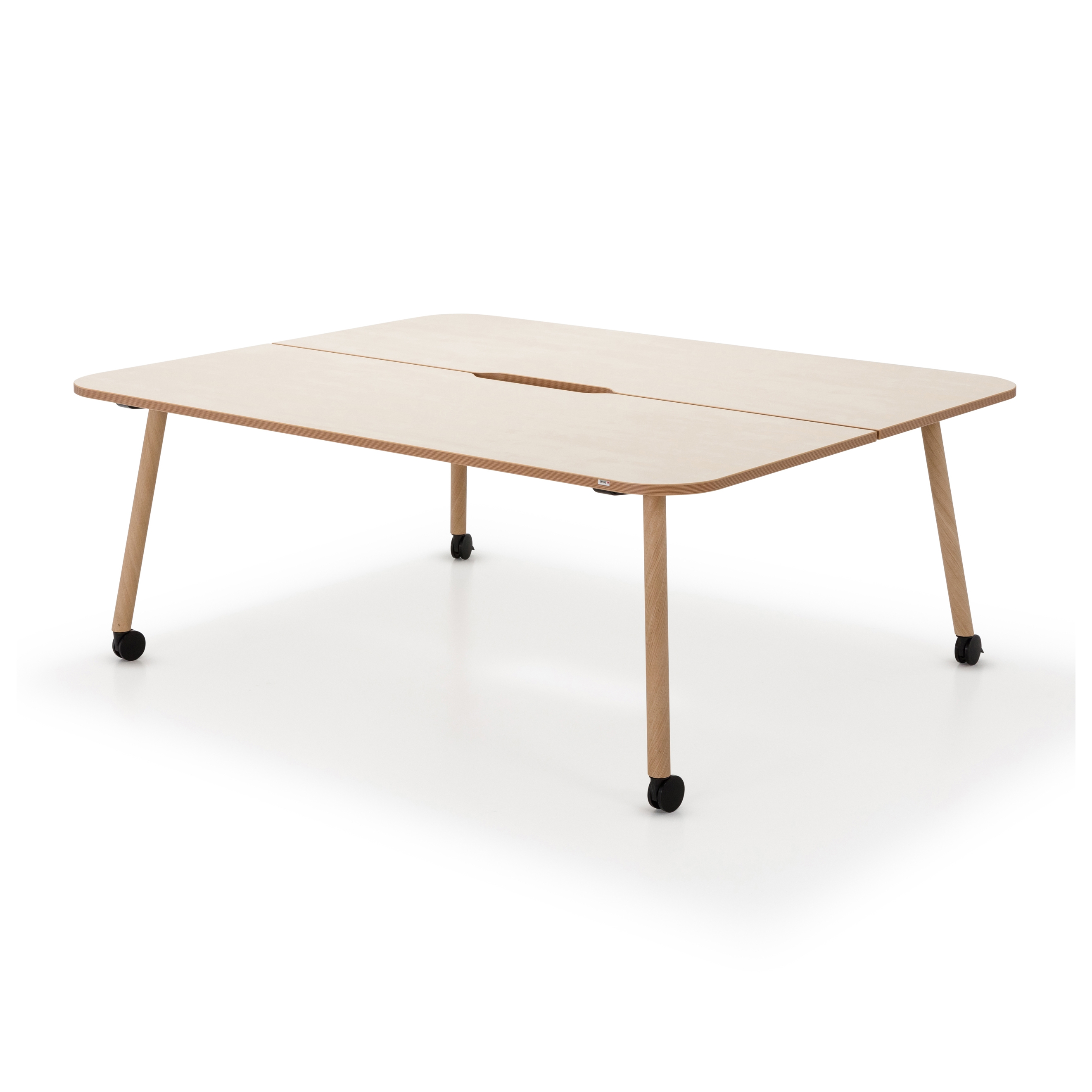 Display product WINEA TEAMS | On skids from manufacturer WINI Büromöbel