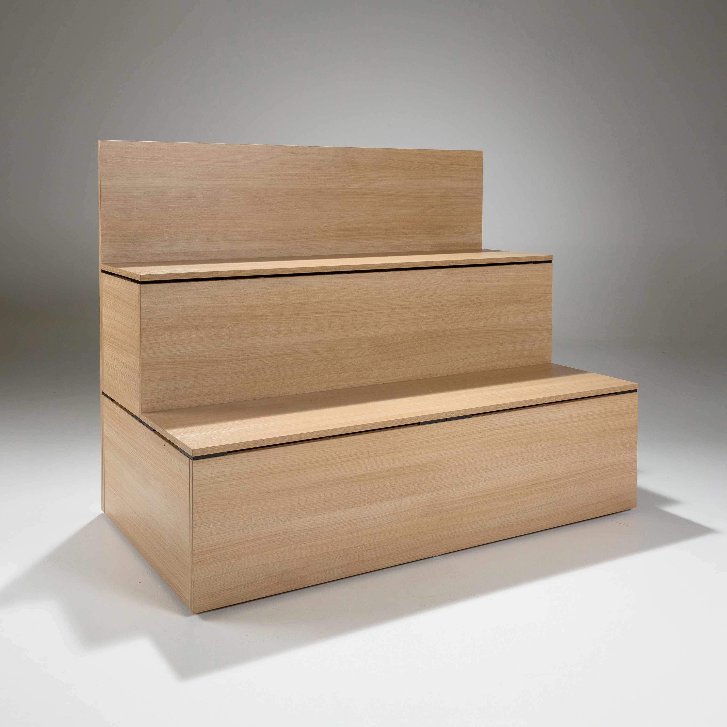 Display product WINEA ELEMENTS | Tribune from manufacturer WINI Büromöbel