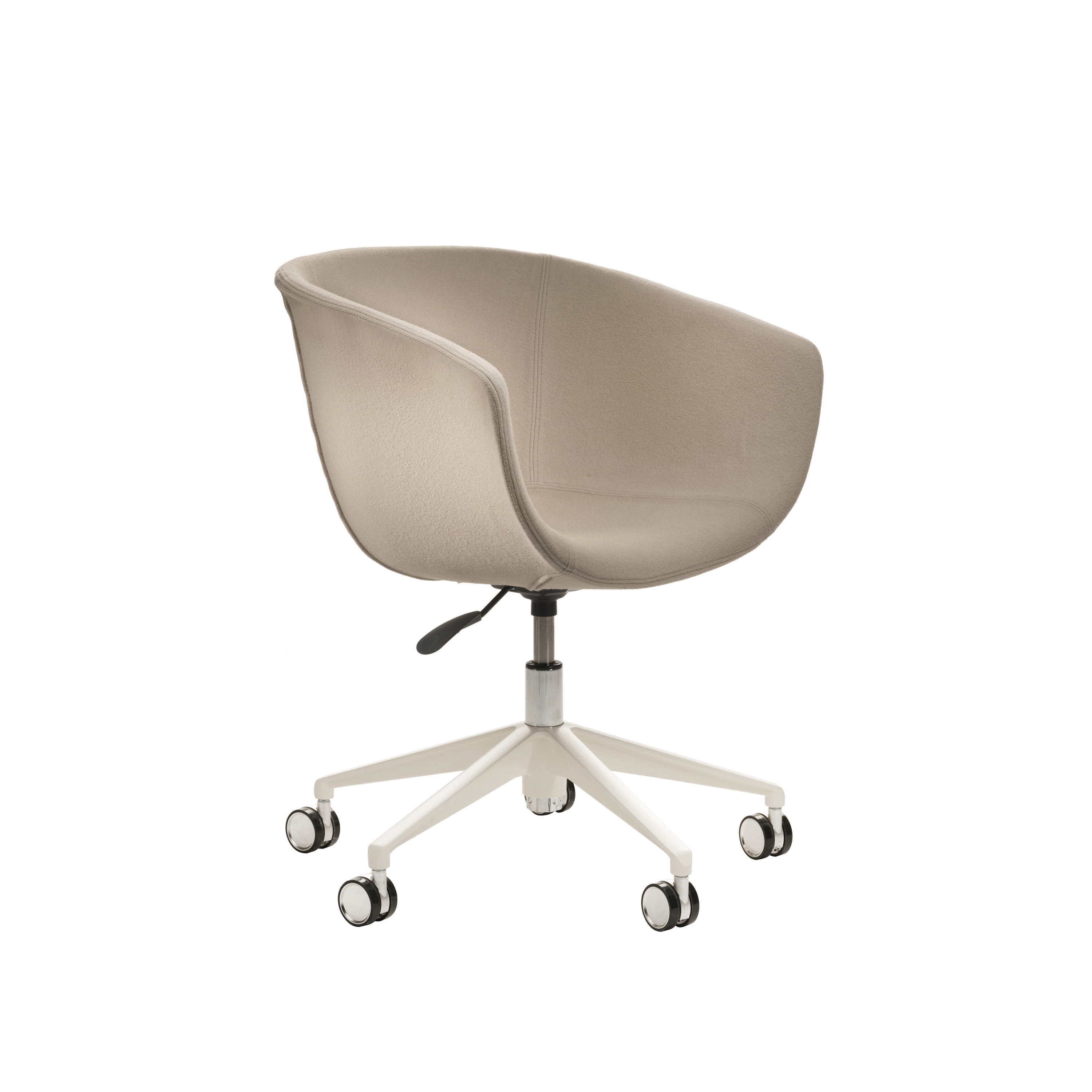 Display product Derby | 5 star swivel base with castors, upholstered from manufacturer Segis