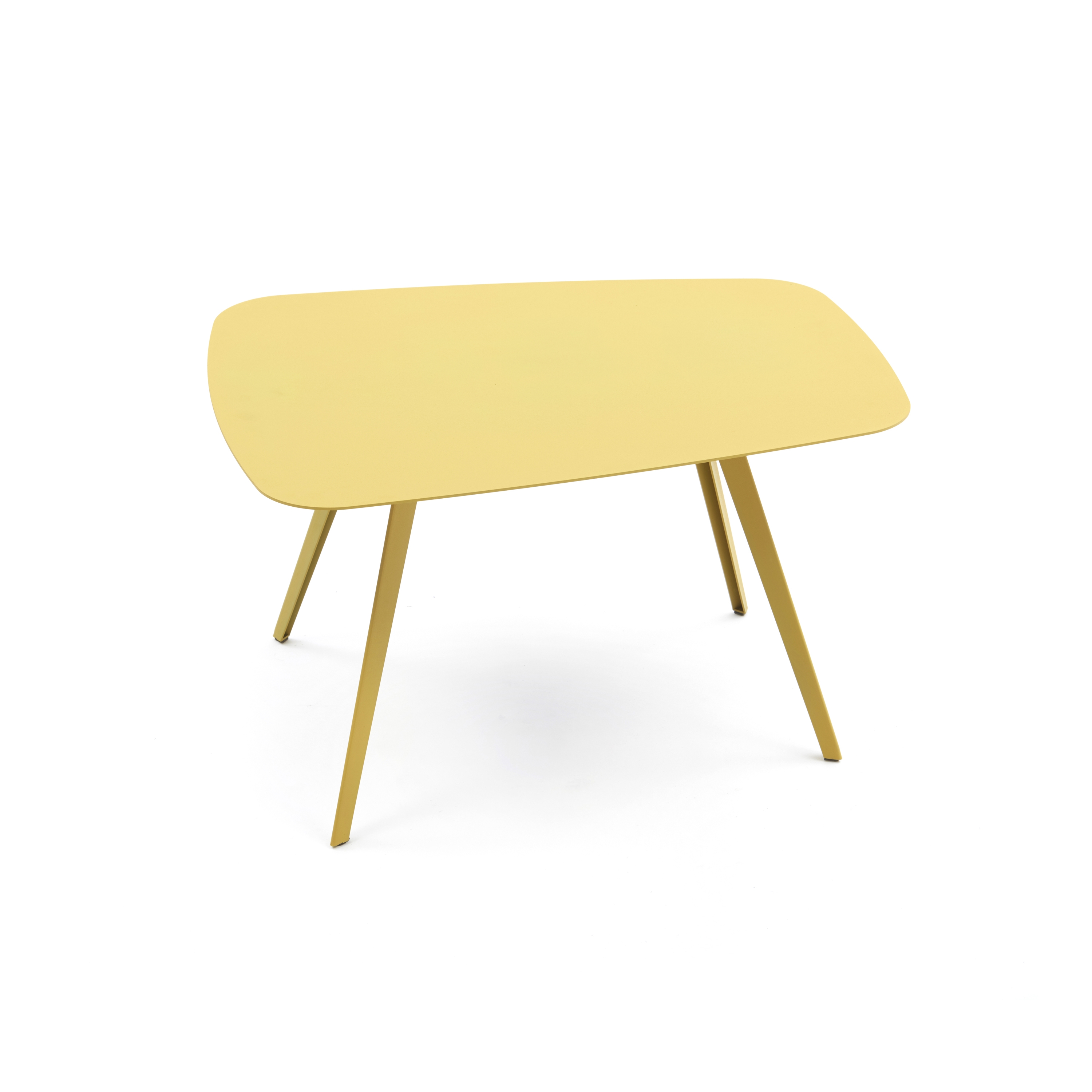 Afficher le produit Agora side table du fabricant Segis