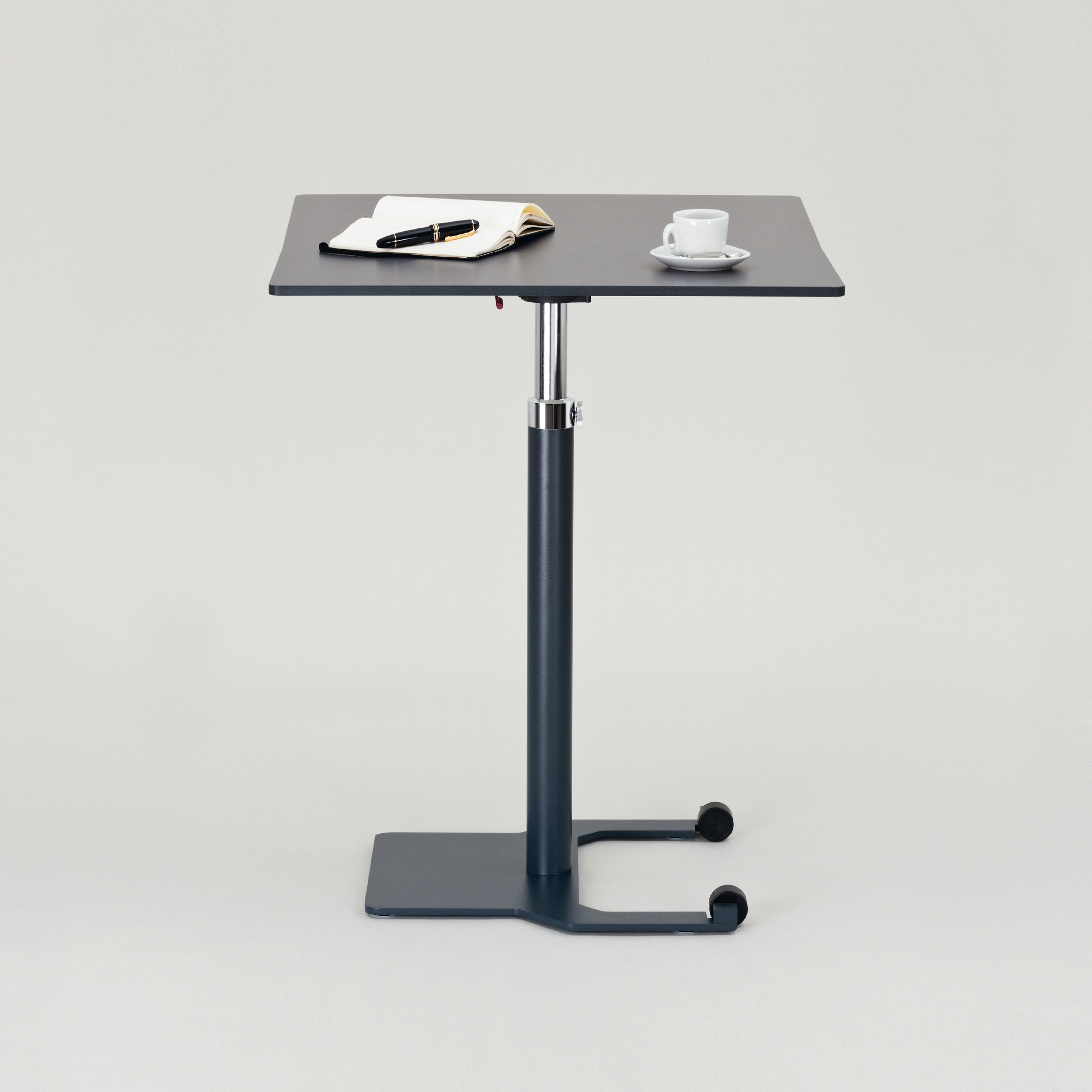 Display product STAND_BY_HV from manufacturer FORMvorRAT