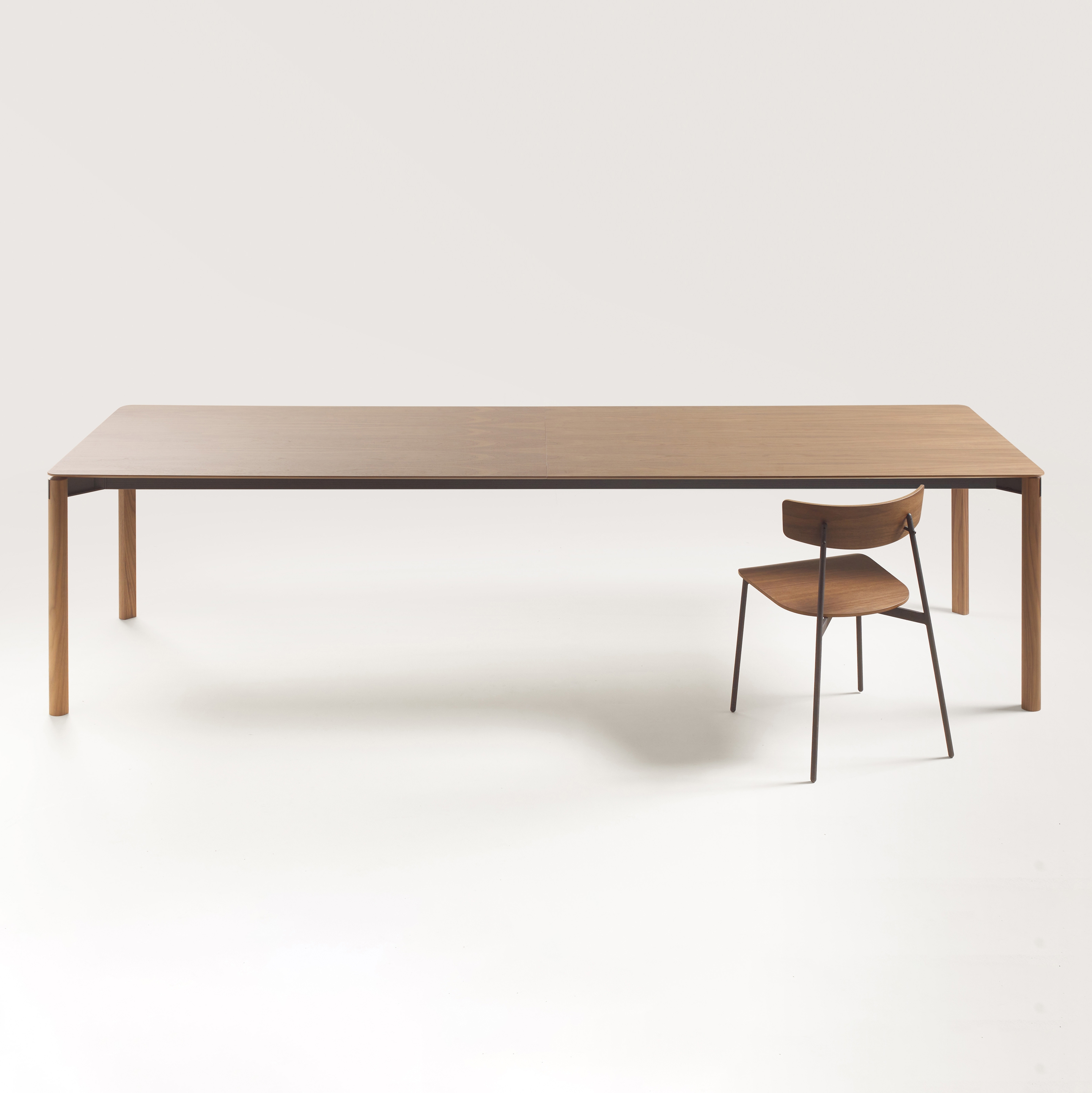 Display product Laga Desk from manufacturer TREKU