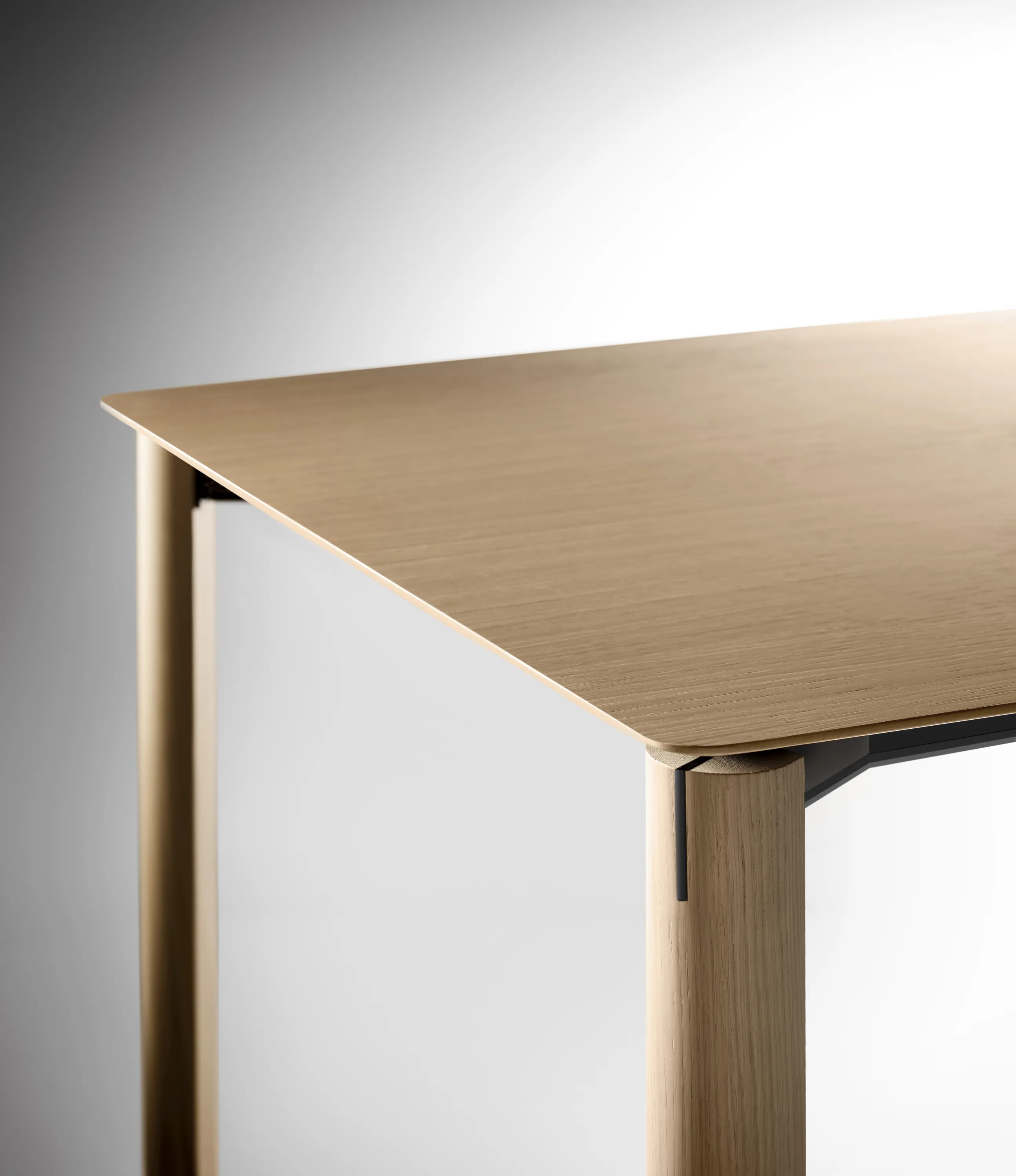 TREKU - Laga Desk