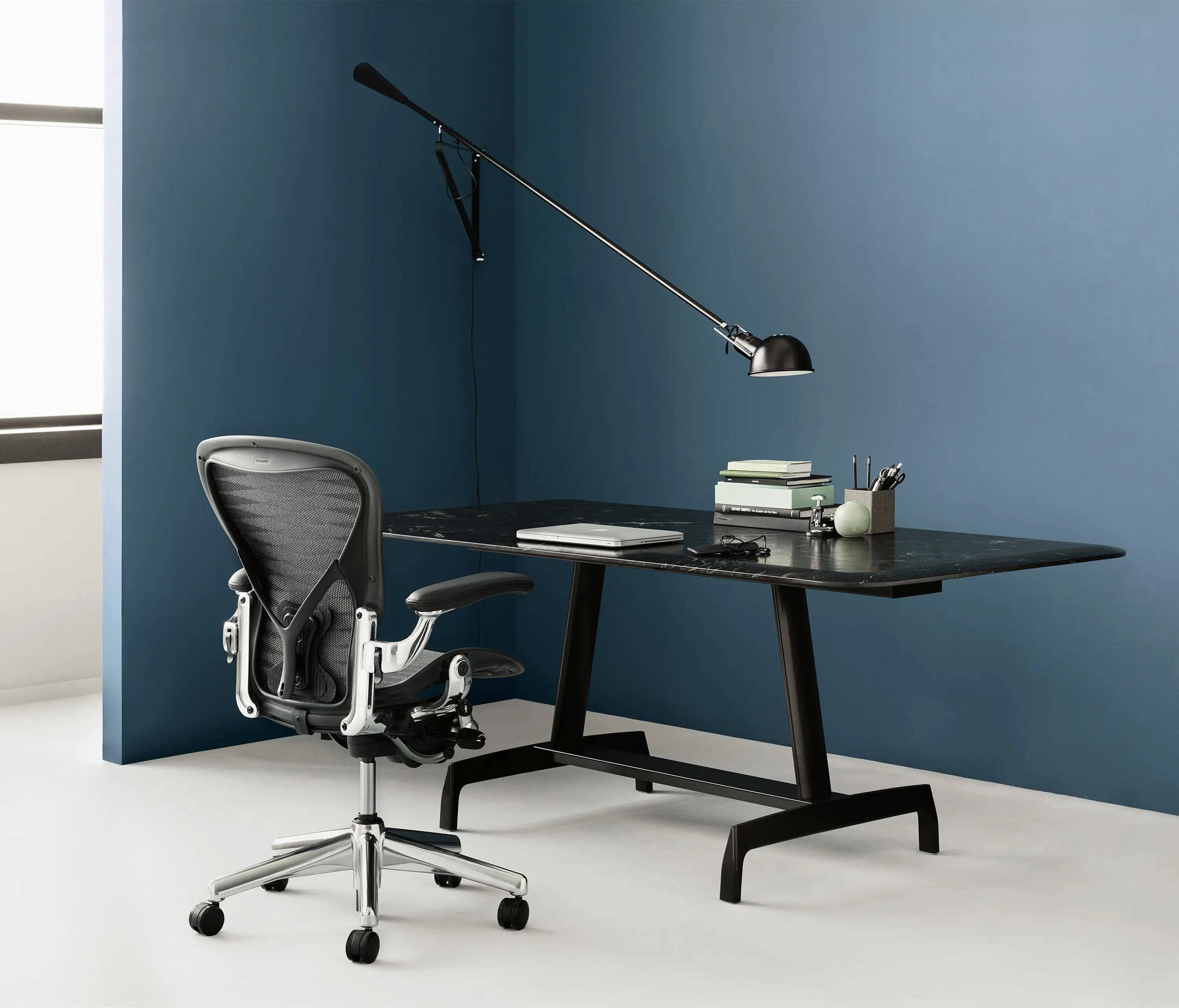 Herman Miller - AGL Table