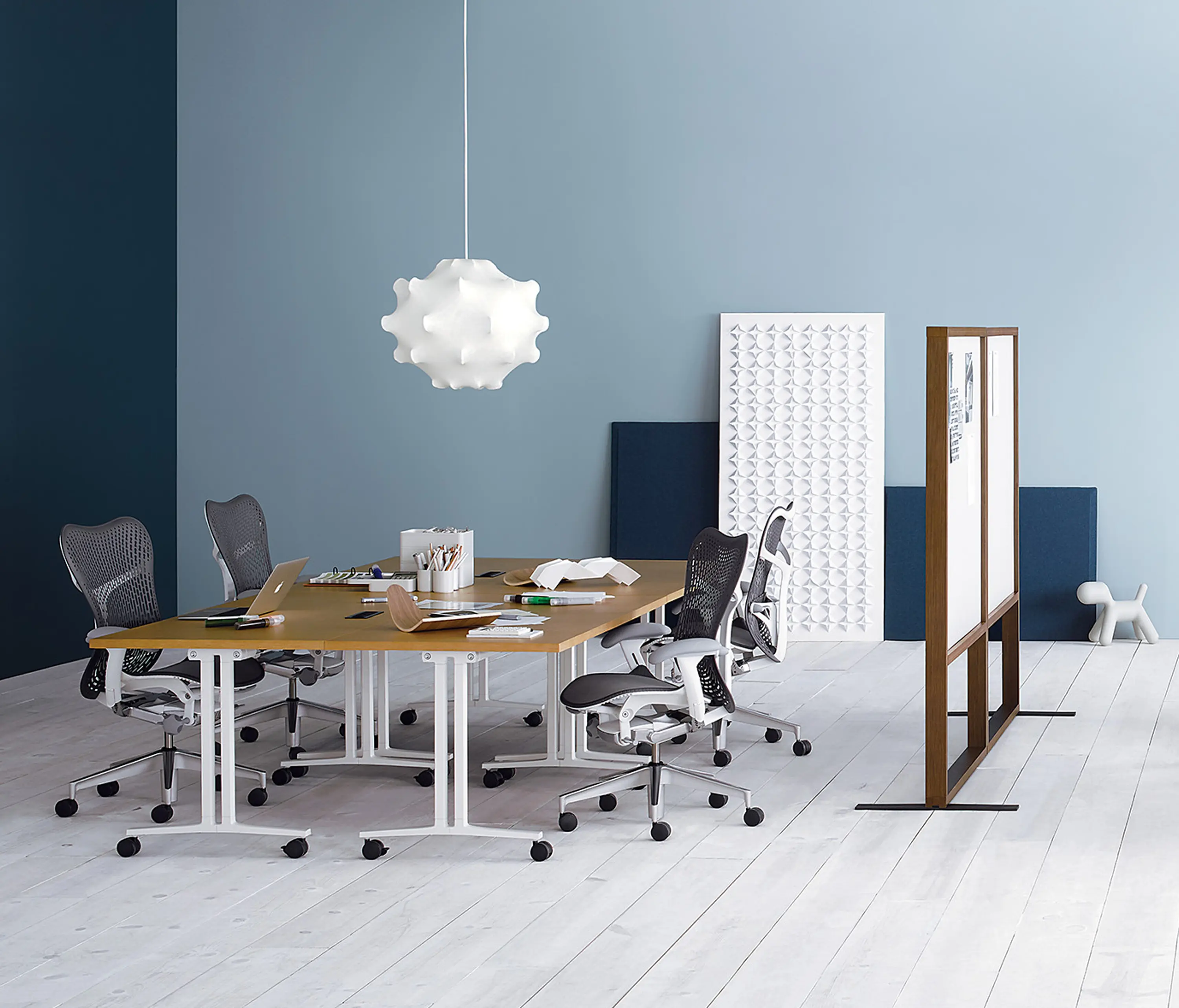 Herman Miller - Everywhere Tables
