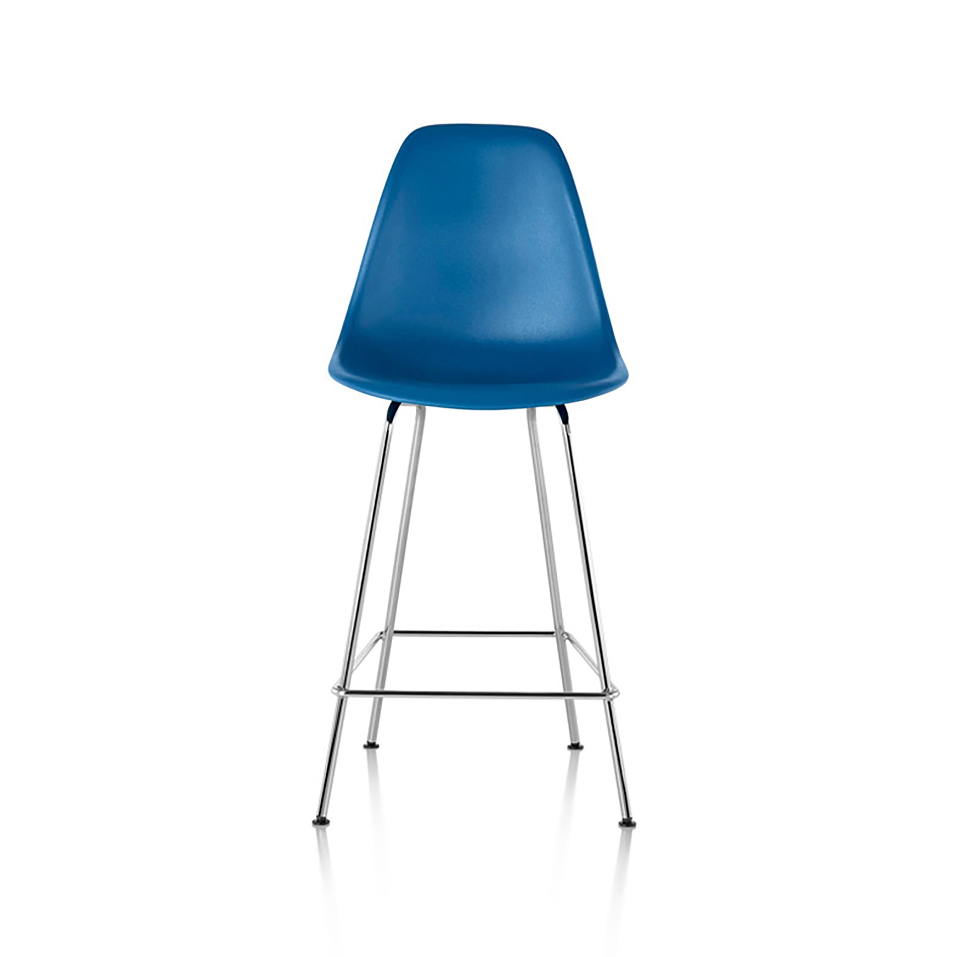 Mostra il prodotto Eames Molded Plastic Stool del produttore Herman Miller