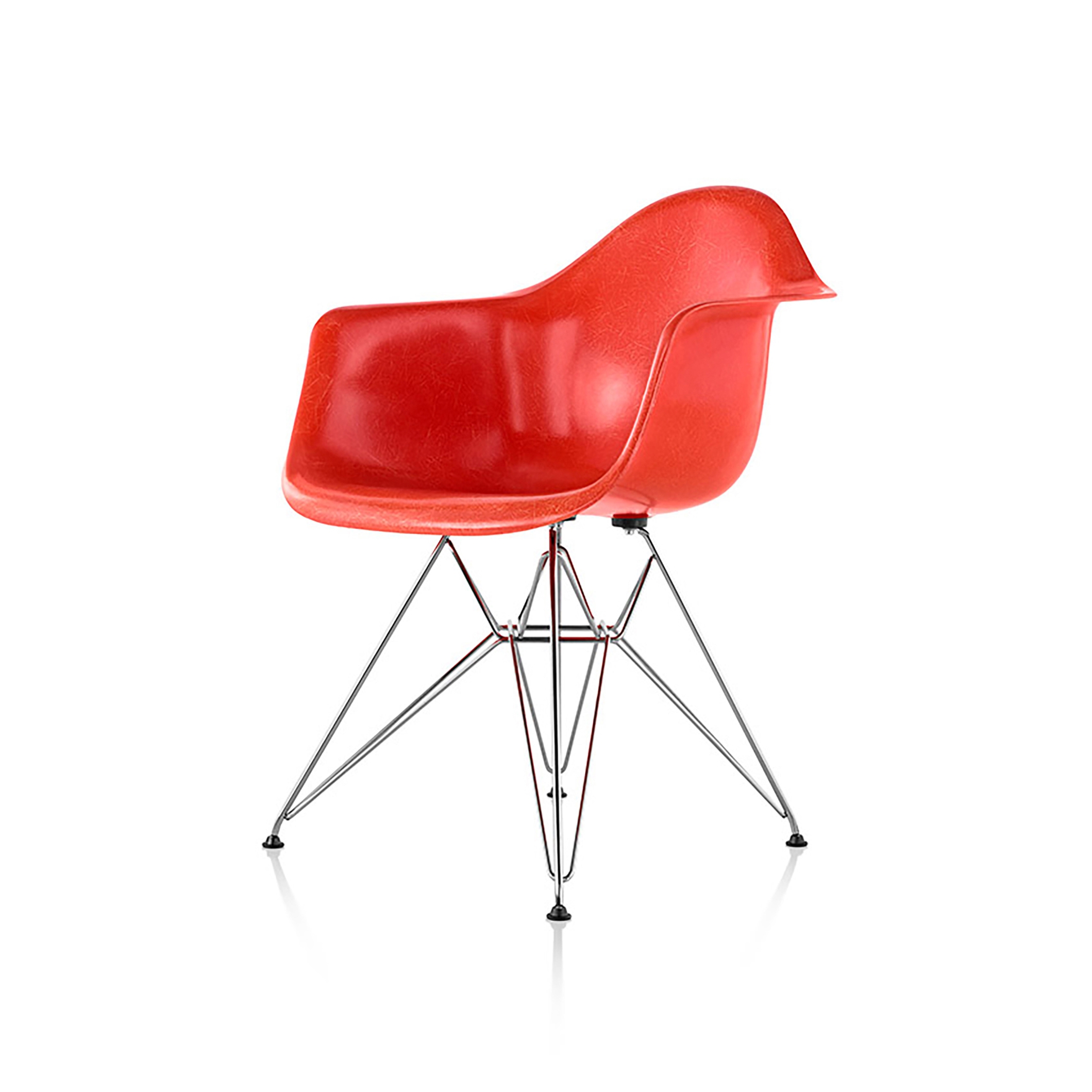 Mostra il prodotto Eames Molded Fiberglass Armchair del produttore Herman Miller