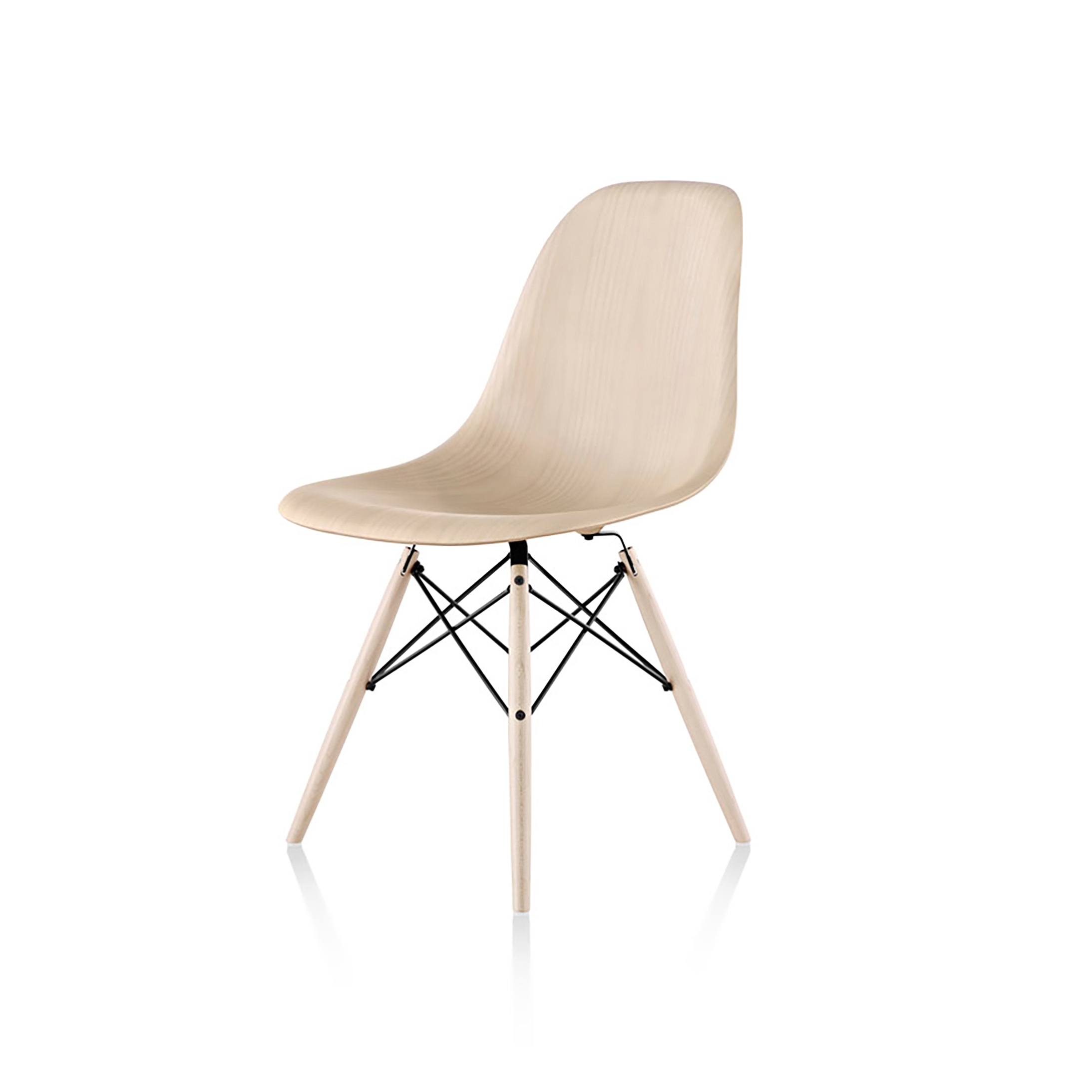 Mostra il prodotto Eames Molded Wood Side Chair del produttore Herman Miller