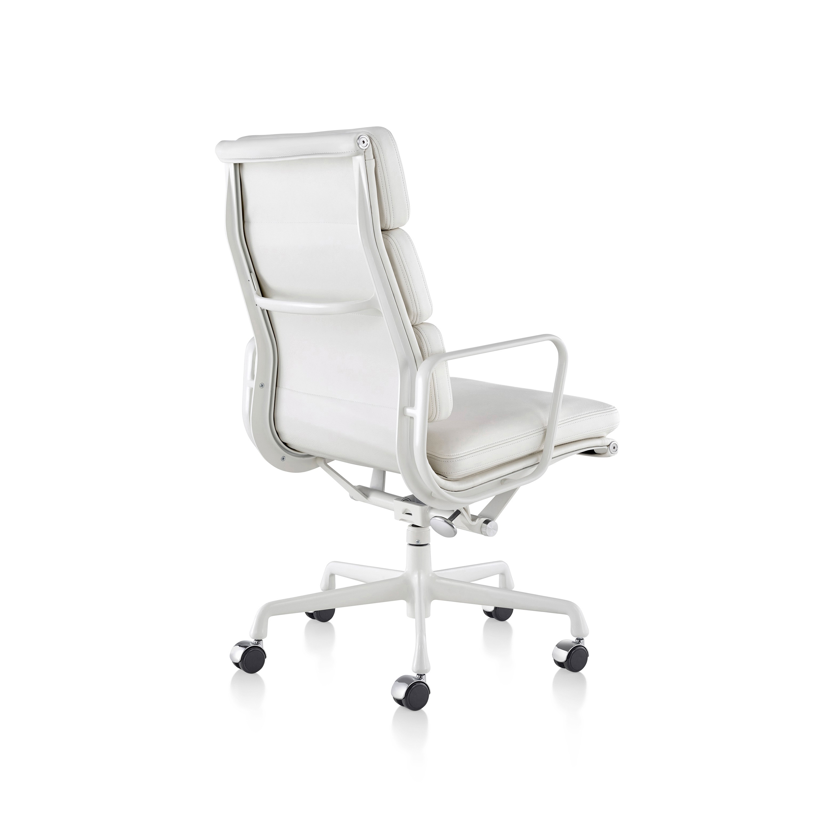 Eames Soft Pad Group Executive Chair