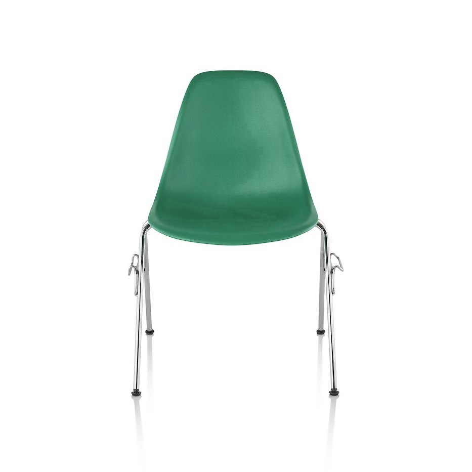 Mostra il prodotto Eames Molded Plastic Stacking Chairs del produttore Herman Miller
