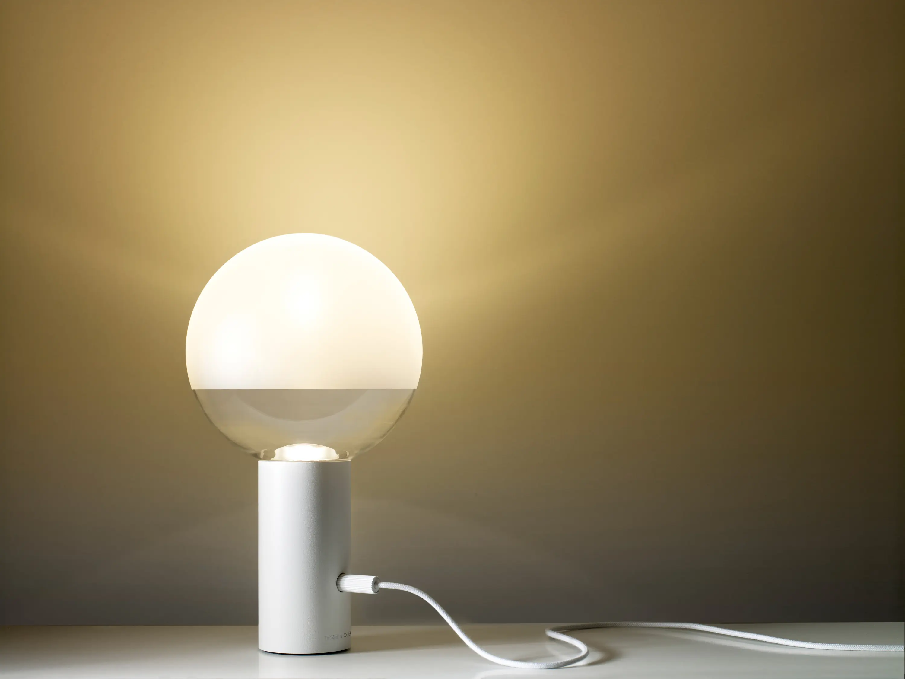 OLIGO - Kuula - Table Luminaire