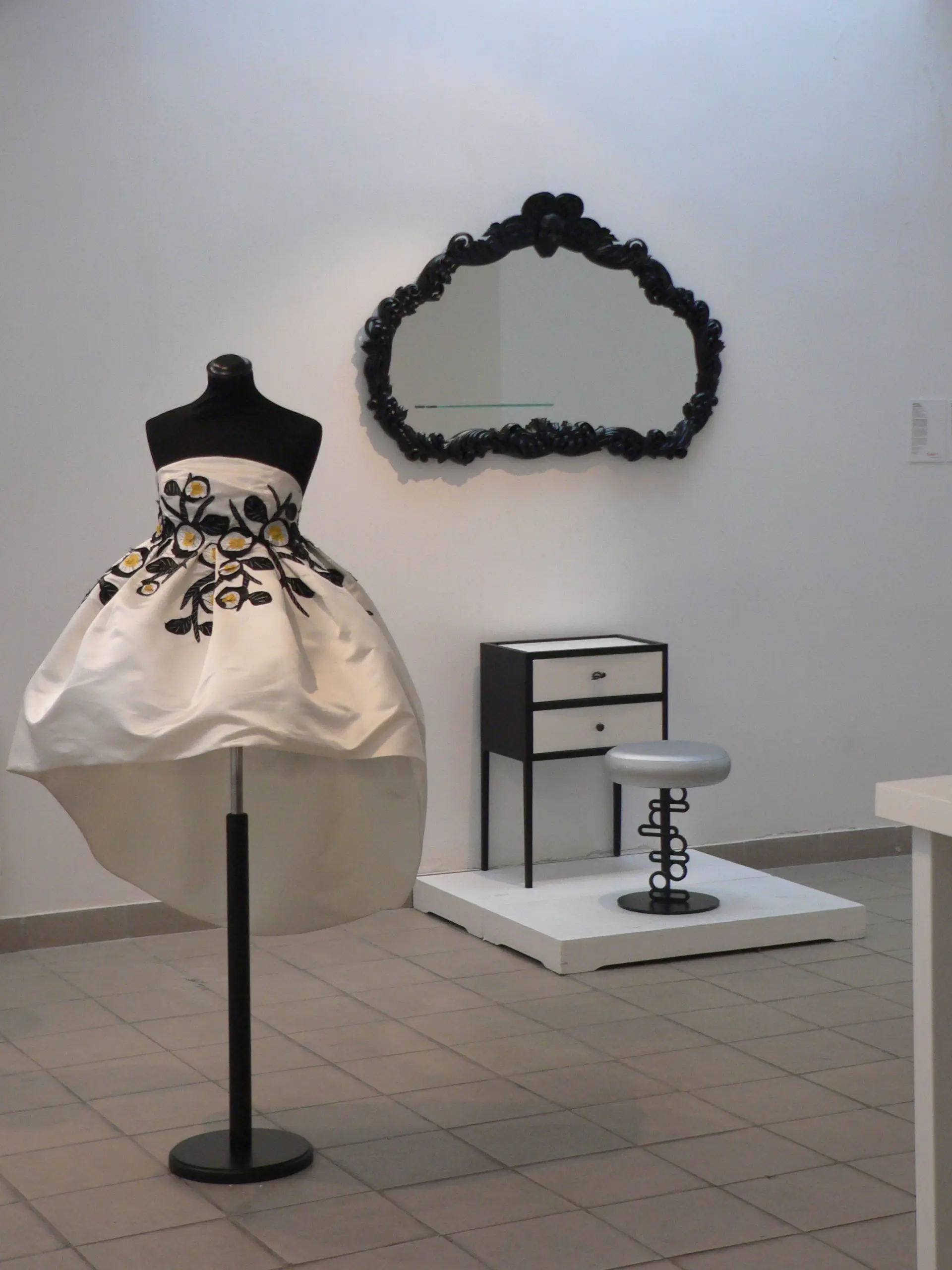 Quodes - Paris mirror