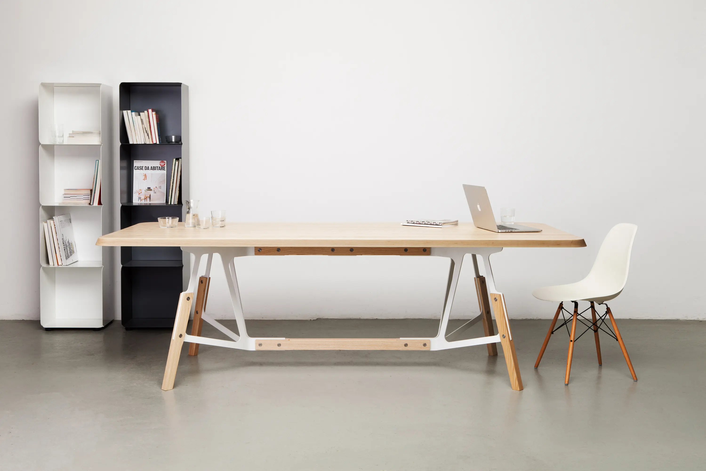 Quodes - Stammtisch rectangular table, solid wood tabletop