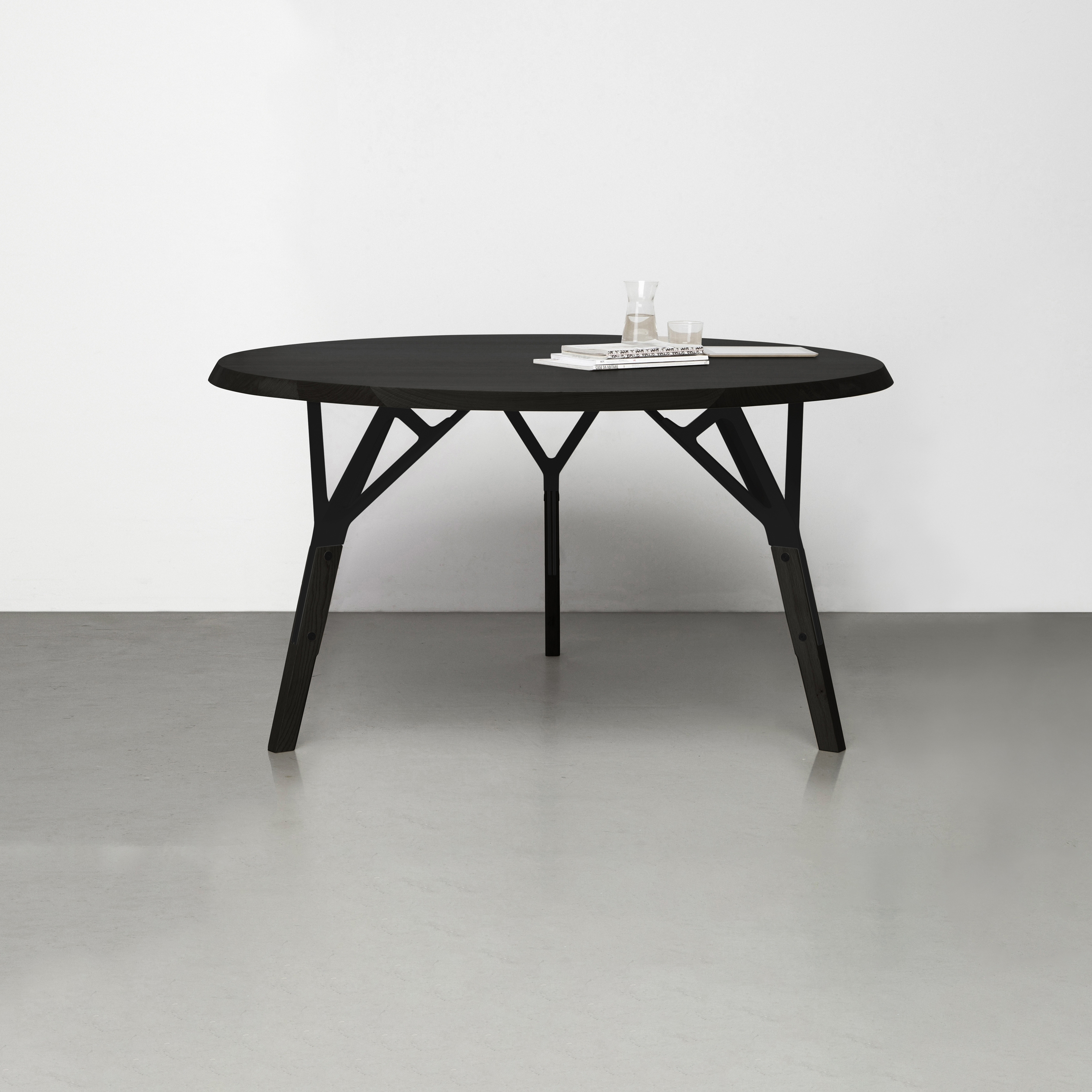Display product Stammtisch round table, solid wood top, stained in black from manufacturer Quodes