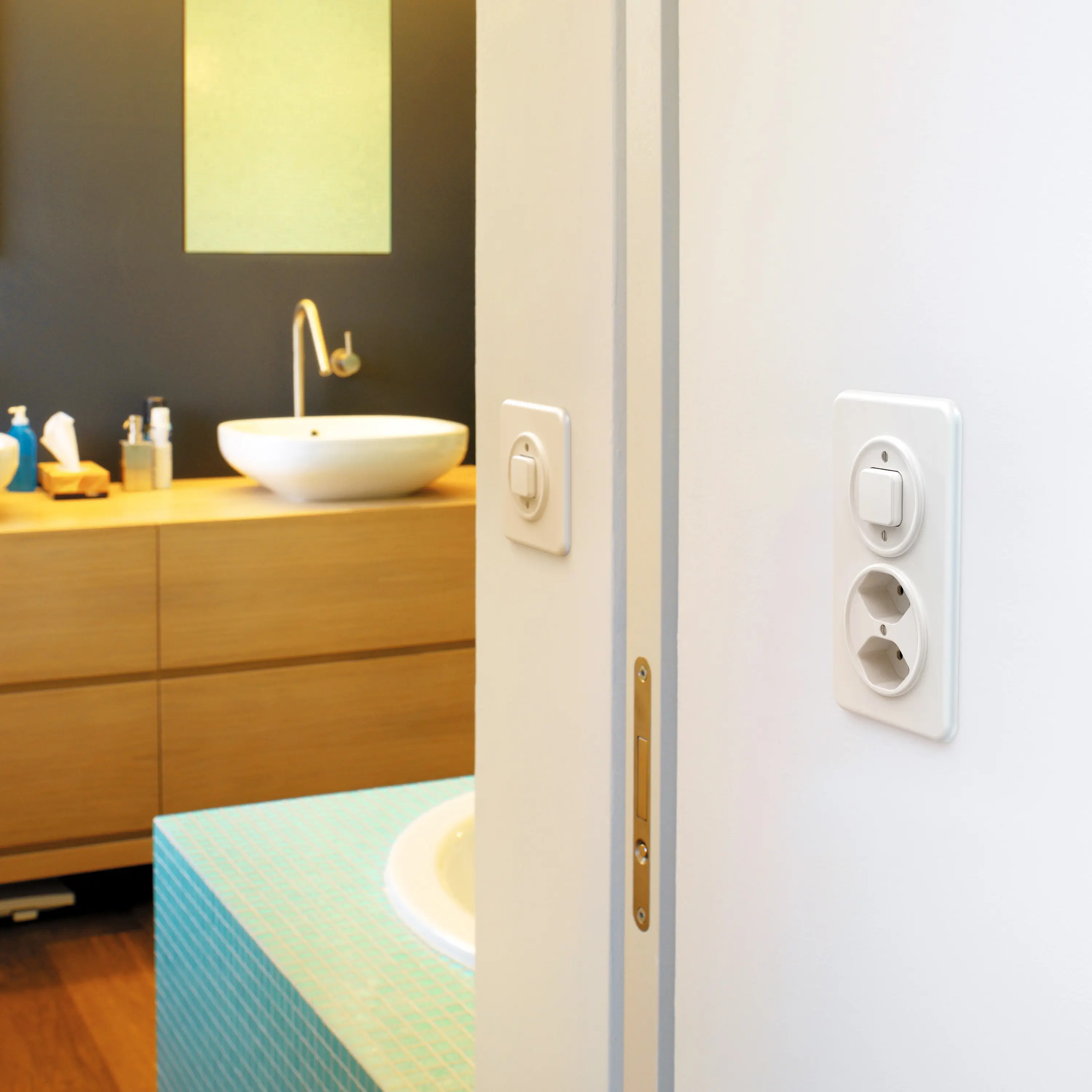 Feller - Interrupteurs, poussoirs et prises de courant | EDIZIO.liv Interrupteur à poussoir Lumineux Avec lentille latérale