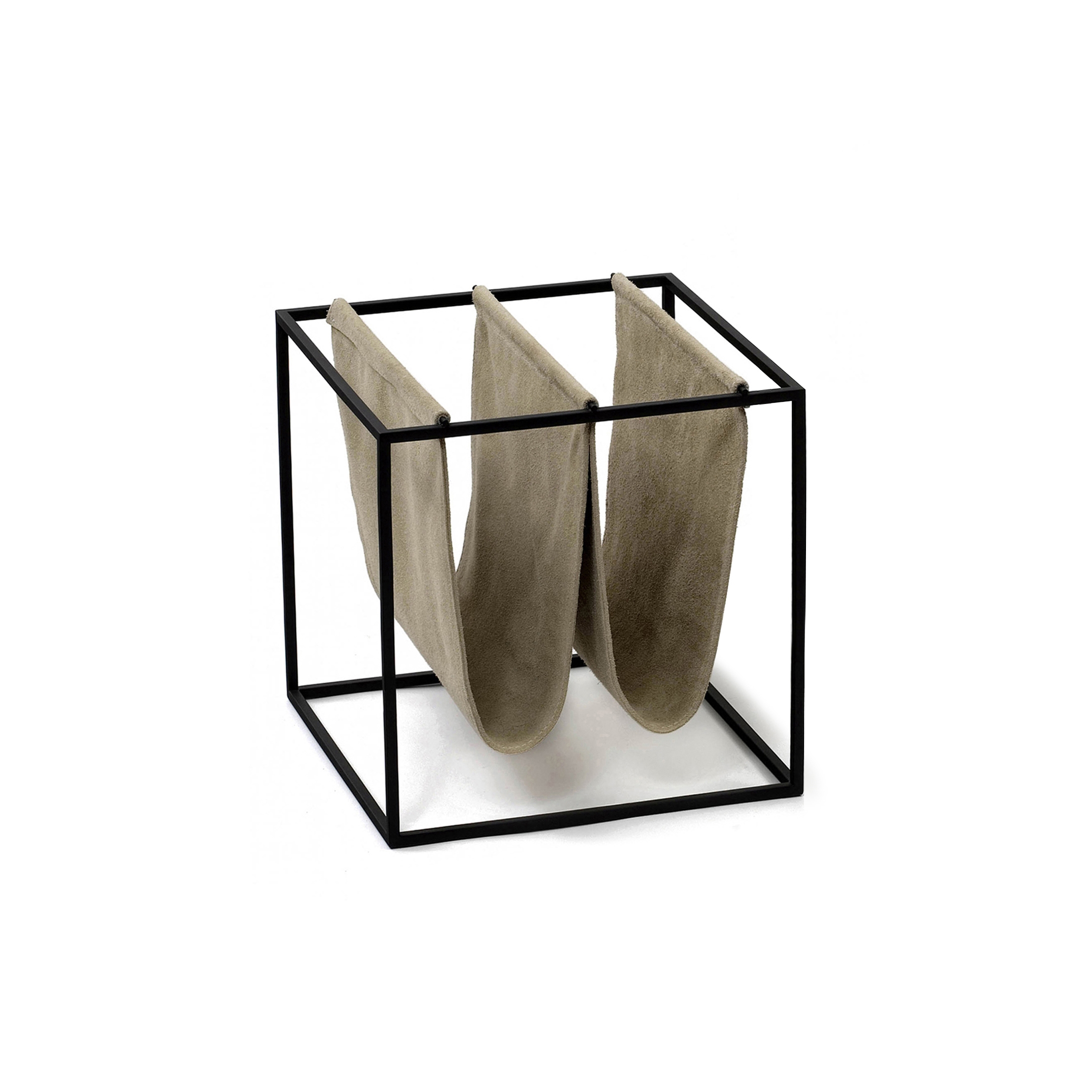 Mostra il prodotto Domino Magazine Holder del produttore Espasso