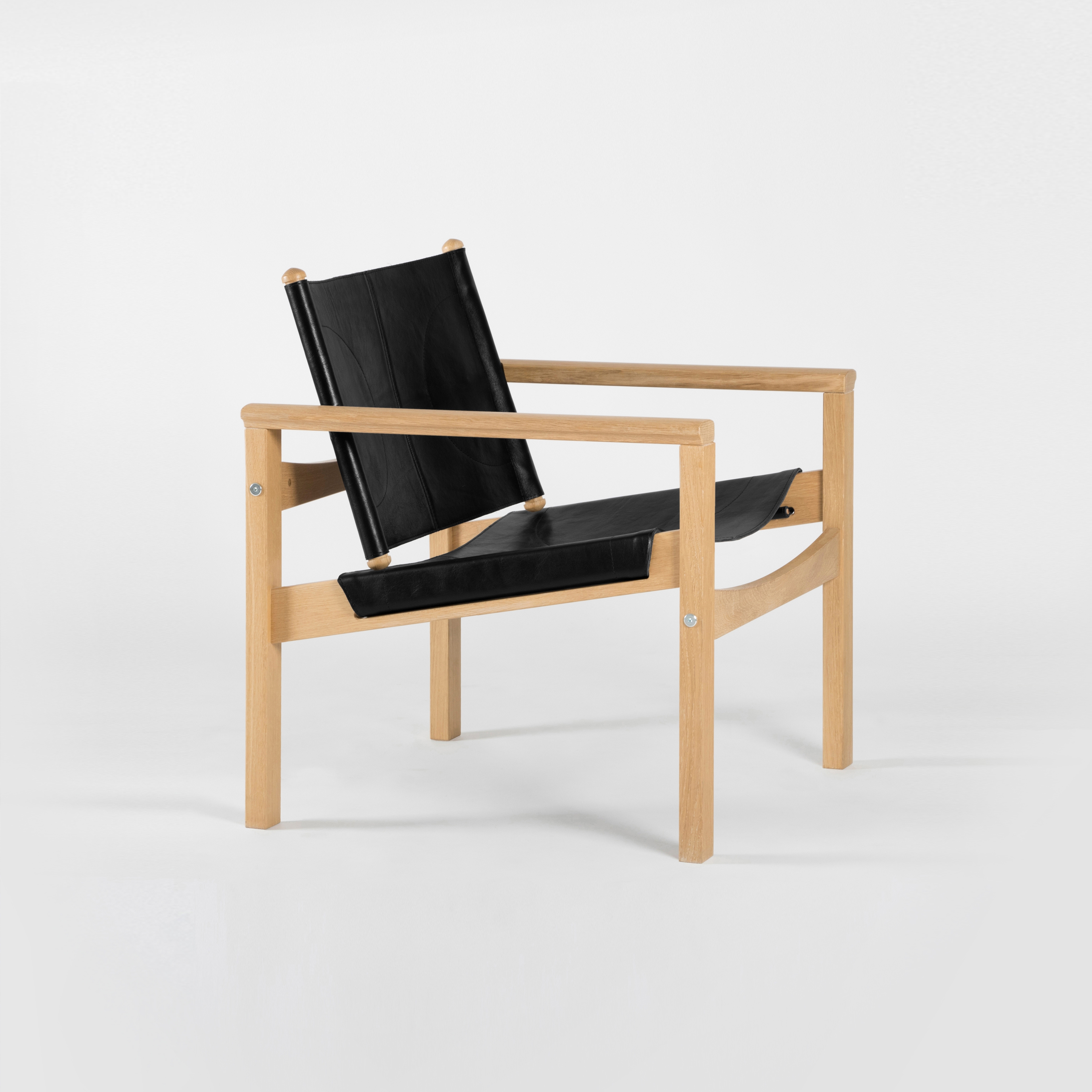 PegLev Armchair - Oak/BlackMatt