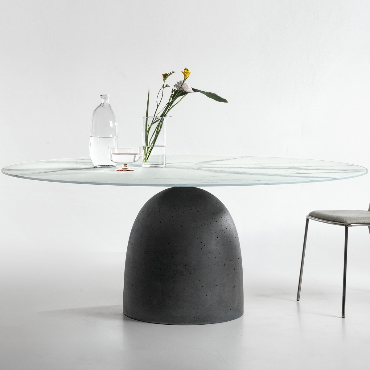 Display product Janeiro Table - Clear Glass 2390E from manufacturer LAGO