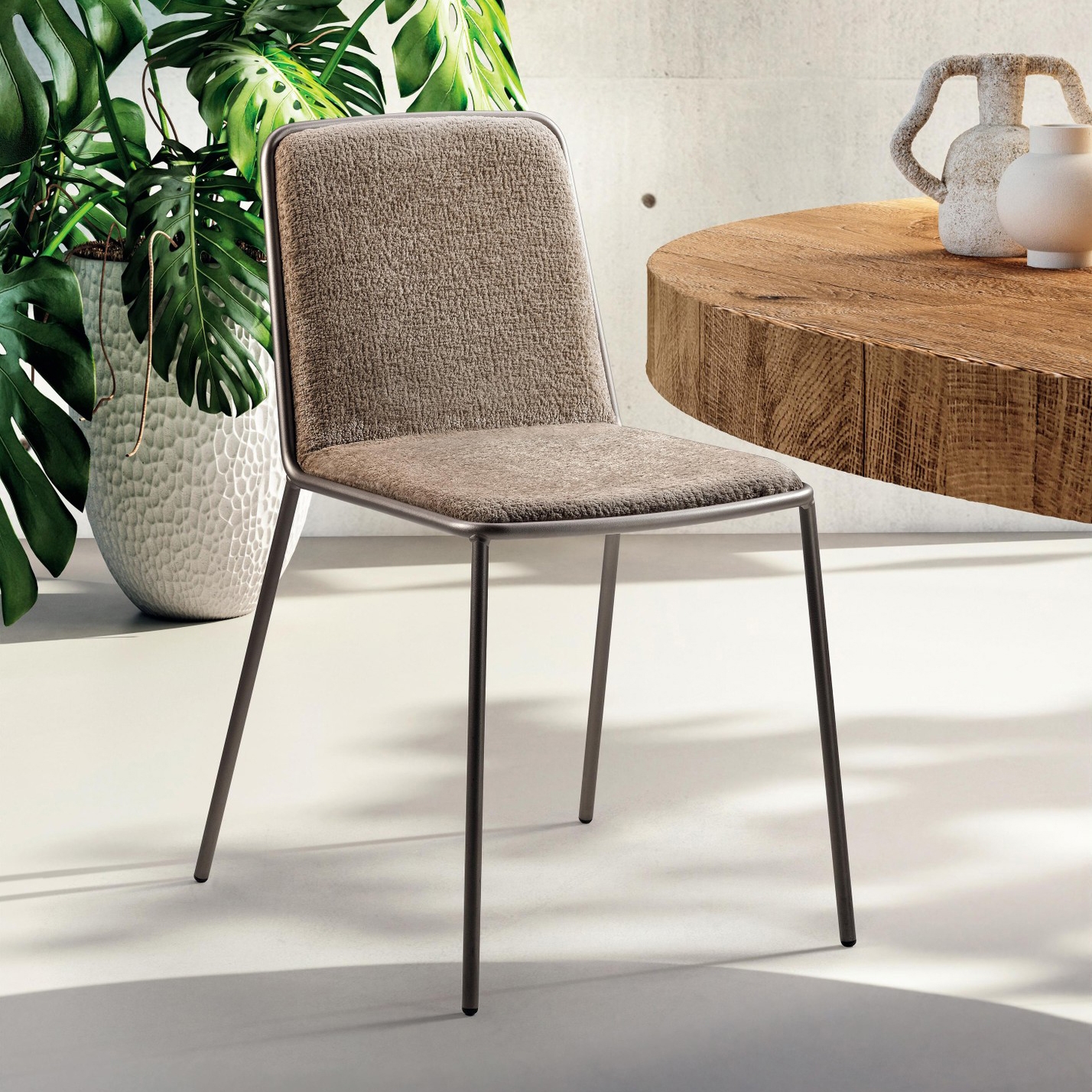 Afficher le produit Chaise Pletra du fabricant LAGO