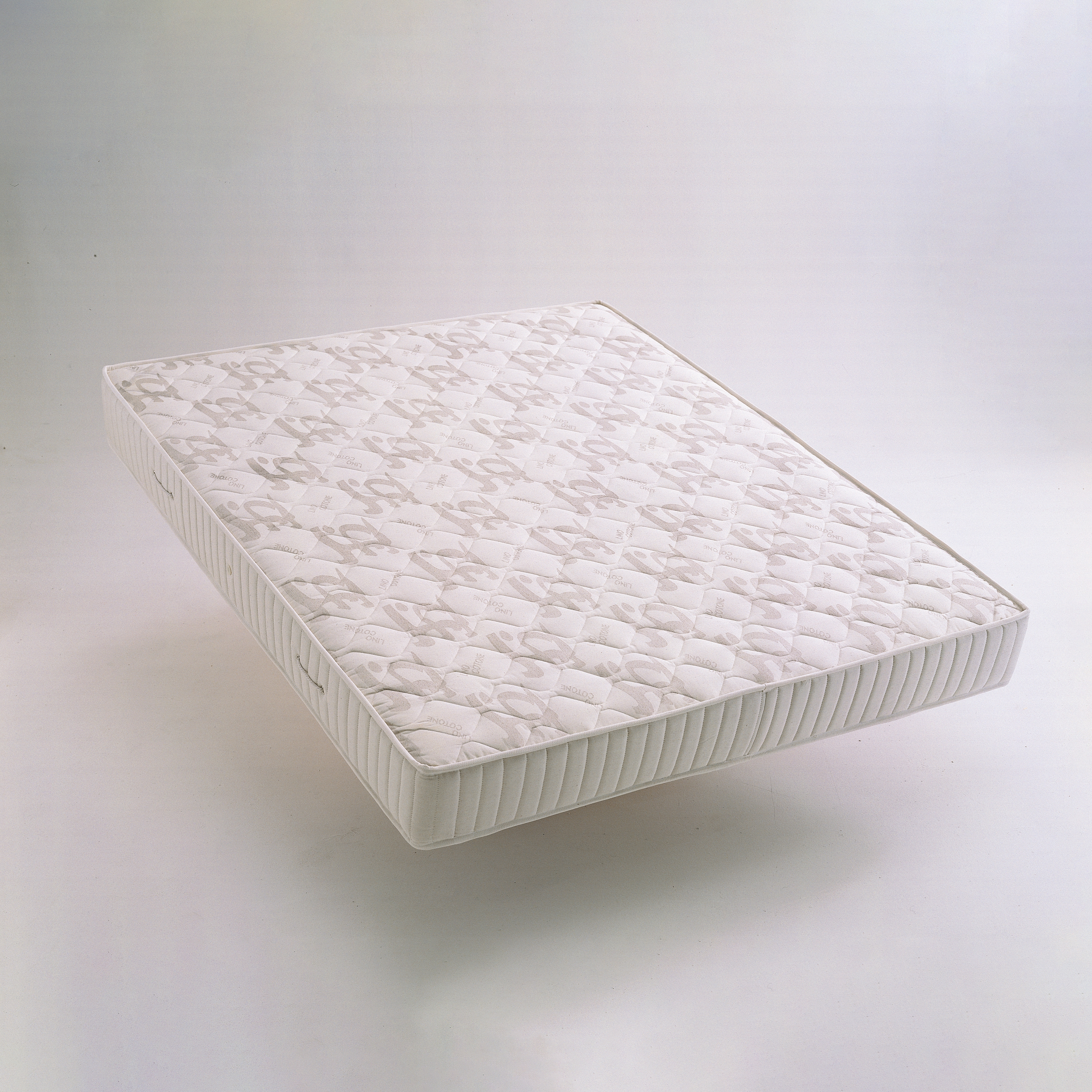 Display product Lusso box from manufacturer Milano Bedding